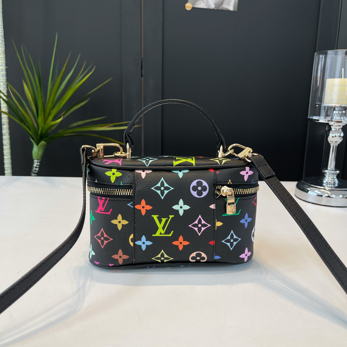 25$ LV BD012 Shoulder bag size 20x2x7 cm 2842 BY2795 gallery