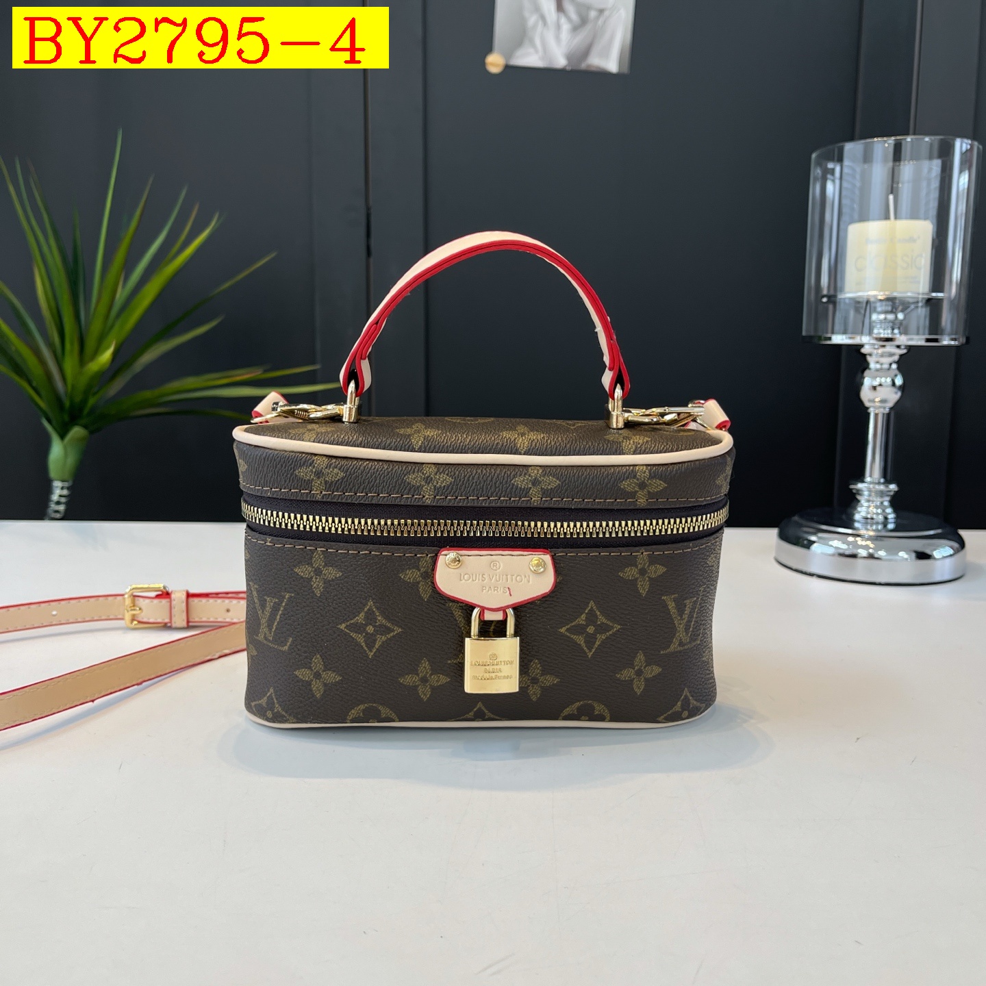 25$ LV BD012 Shoulder bag size 20x2x7 cm 2842 BY2795 gallery