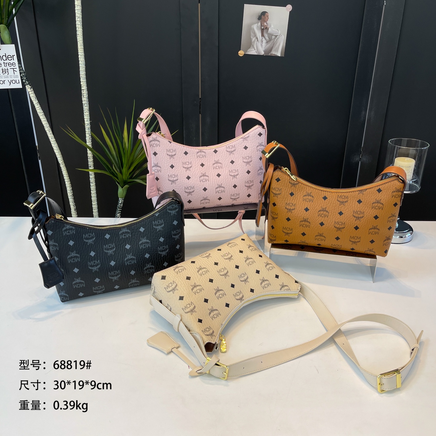 25$ MCM 68819 Shoulder bag size 30X19X9 cm 3812 BY2817 gallery
