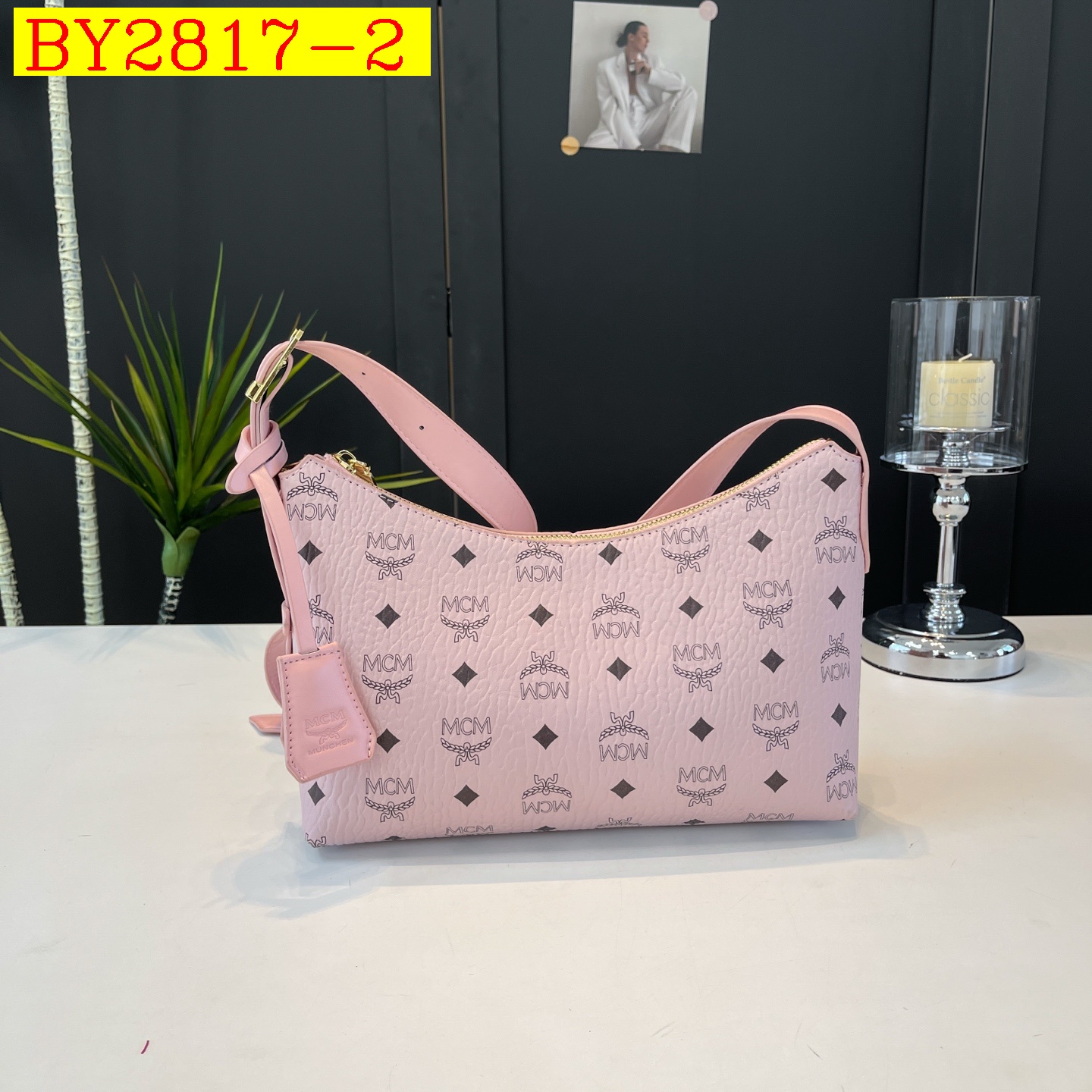 25$ MCM 68819 Shoulder bag size 30X19X9 cm 3812 BY2817 gallery