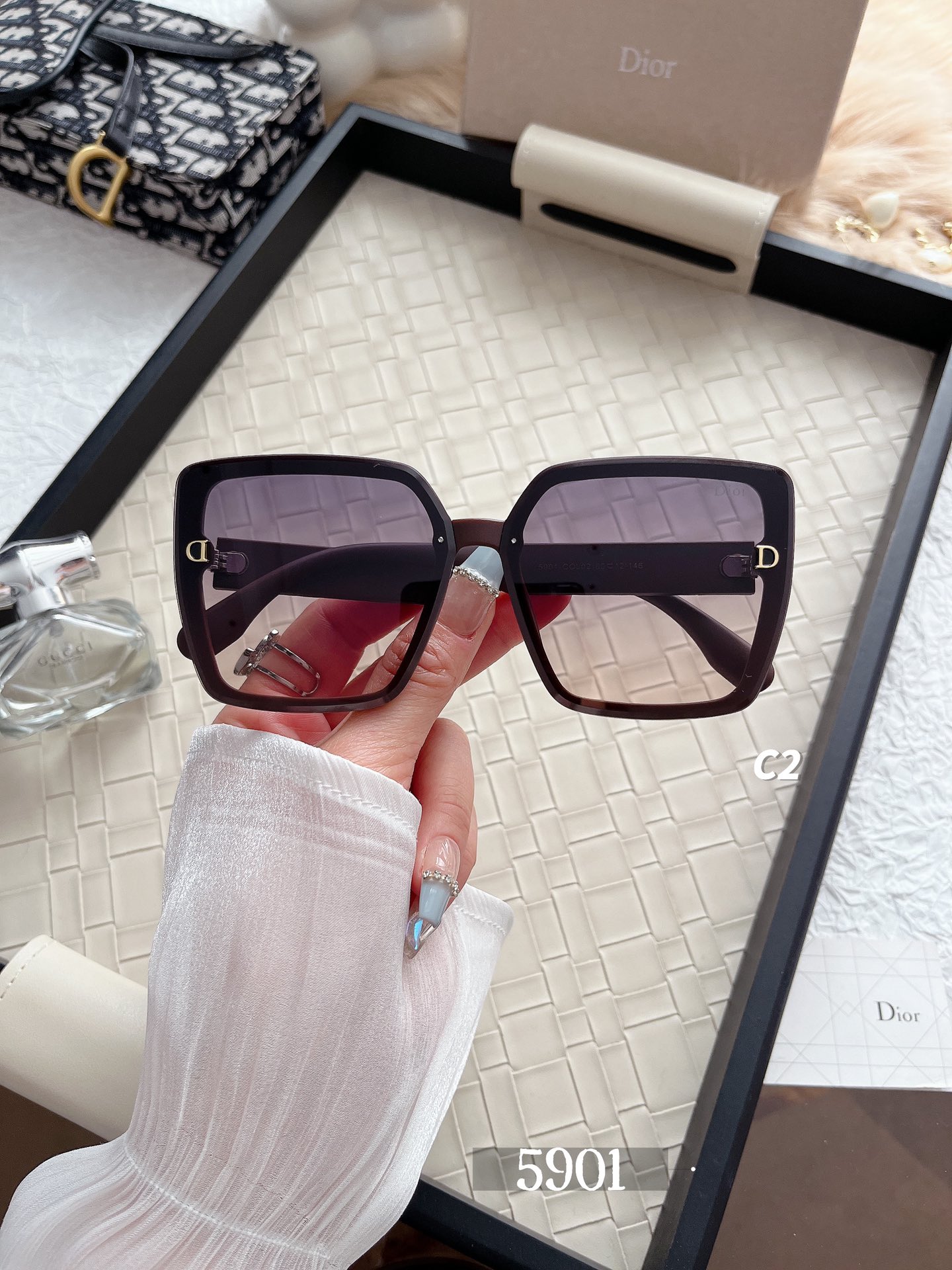 25$ new_dh D 5901 60284812648 FF4S273 gallery