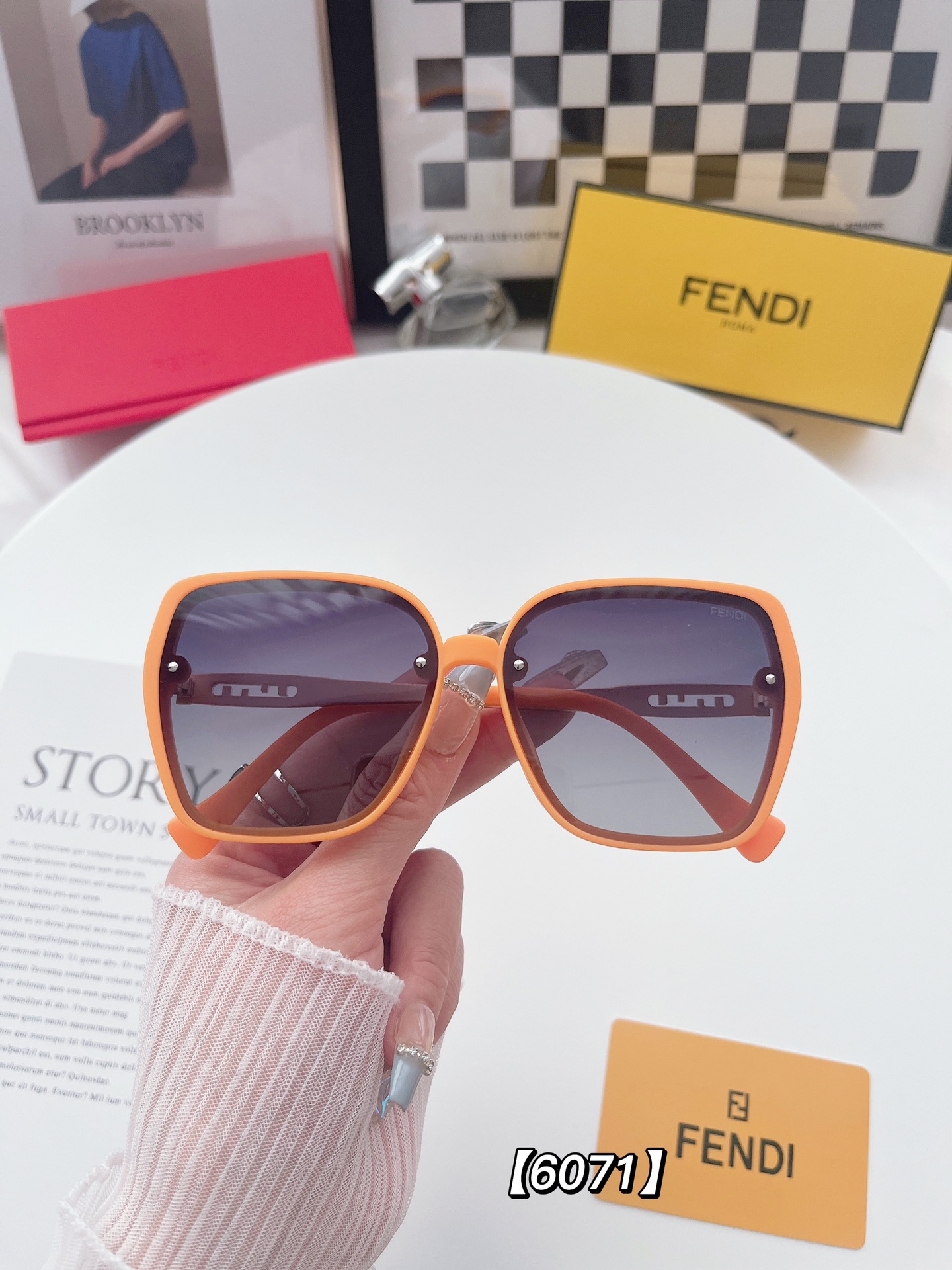 25$ new_dh FENDI 6071 50283812648 FF4S277 gallery