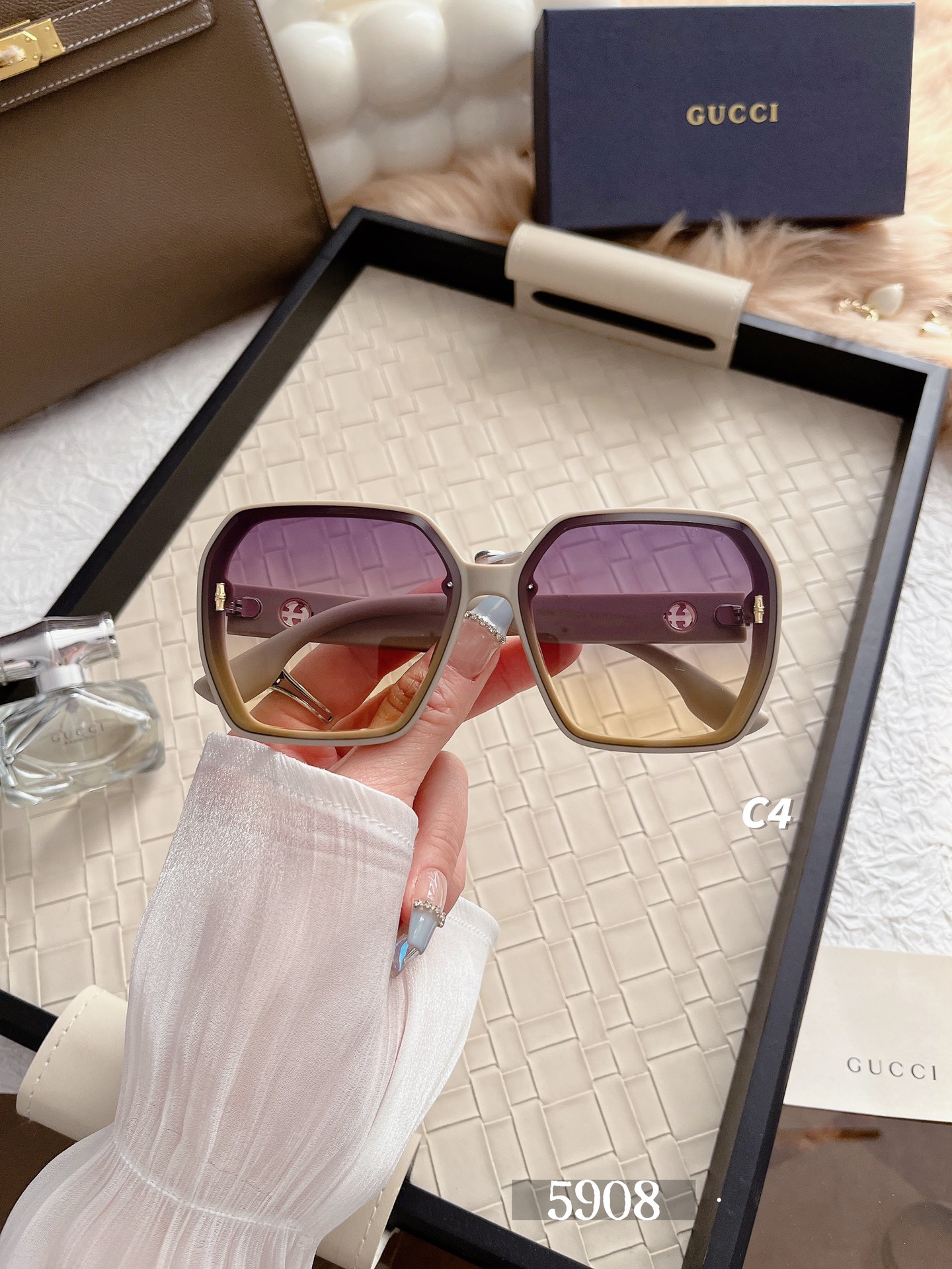 25$ new_dh GUCCI 5908 60382812648 FF4S279 gallery