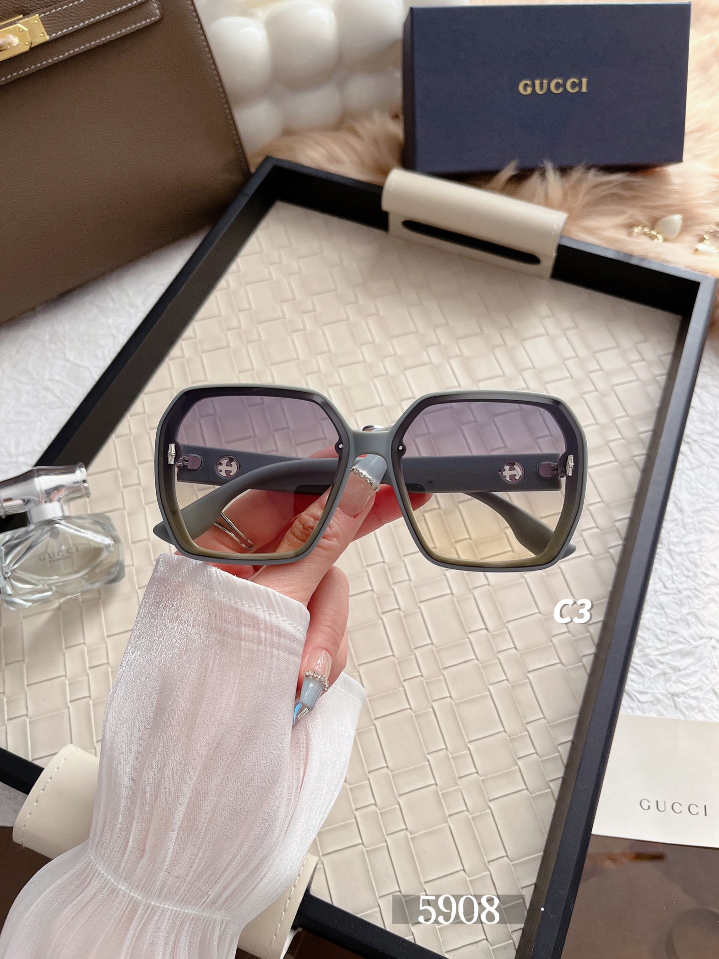25$ new_dh GUCCI 5908 60382812648 FF4S279 gallery