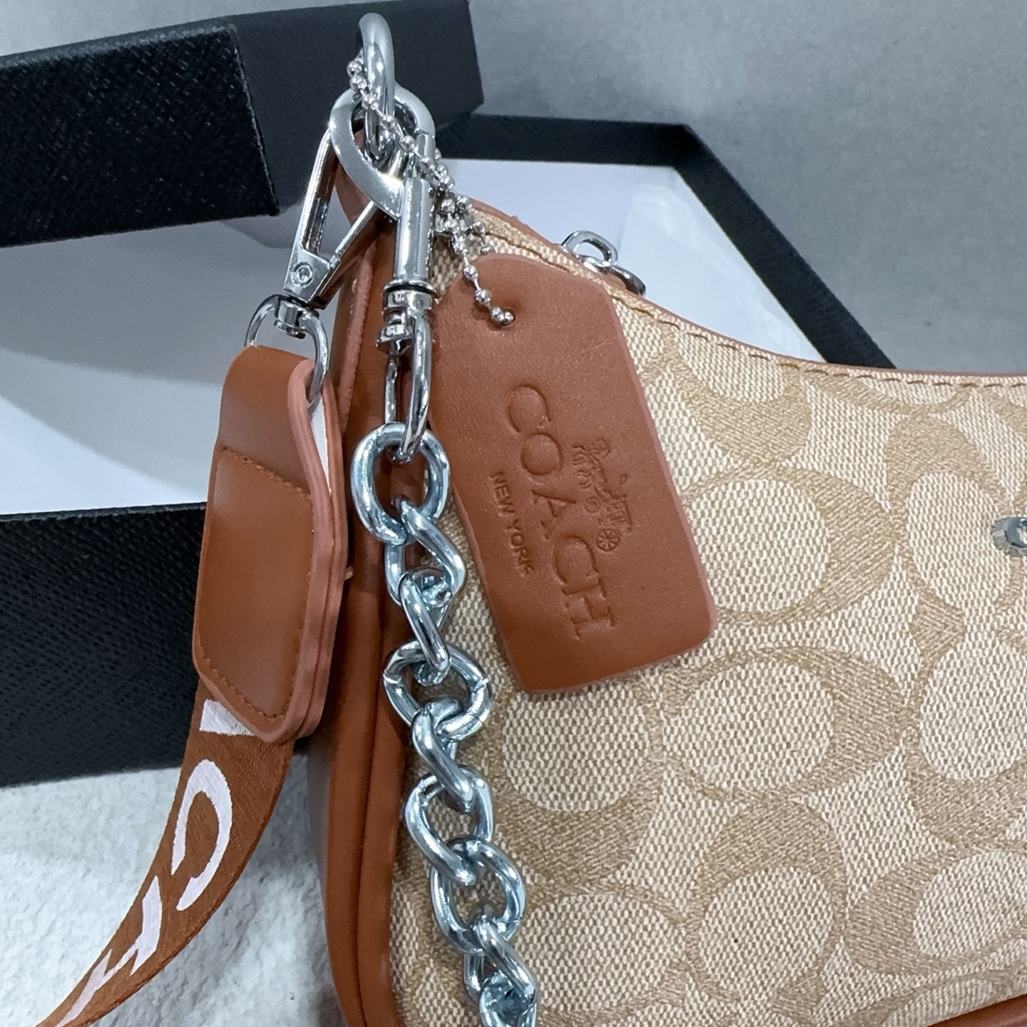 26$ COACH 9988 Shoulder bag size 25x16x6 cm 4806 BY2751 gallery