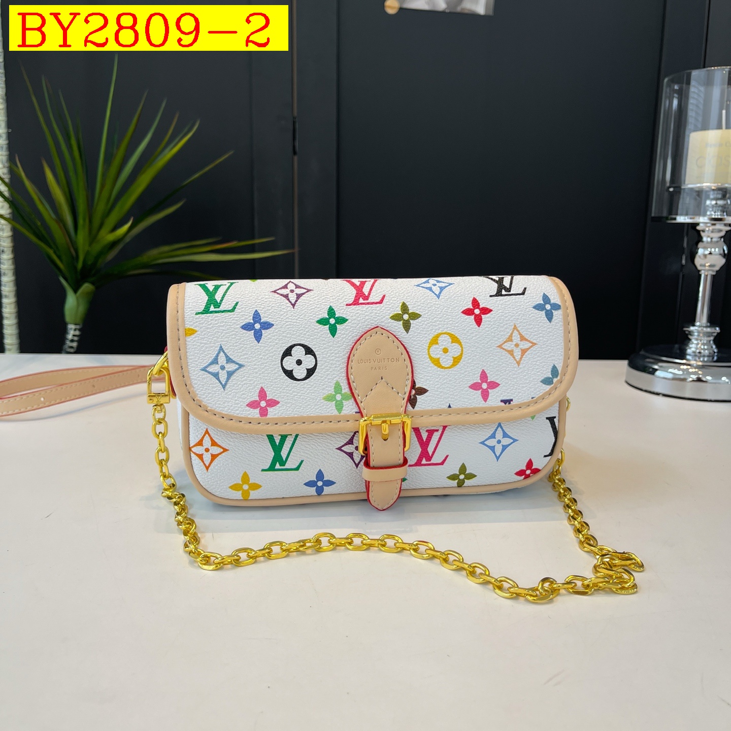 26$ LV 680124 Shoulder bag size 21x11x7 cm 4848 BY2809 gallery