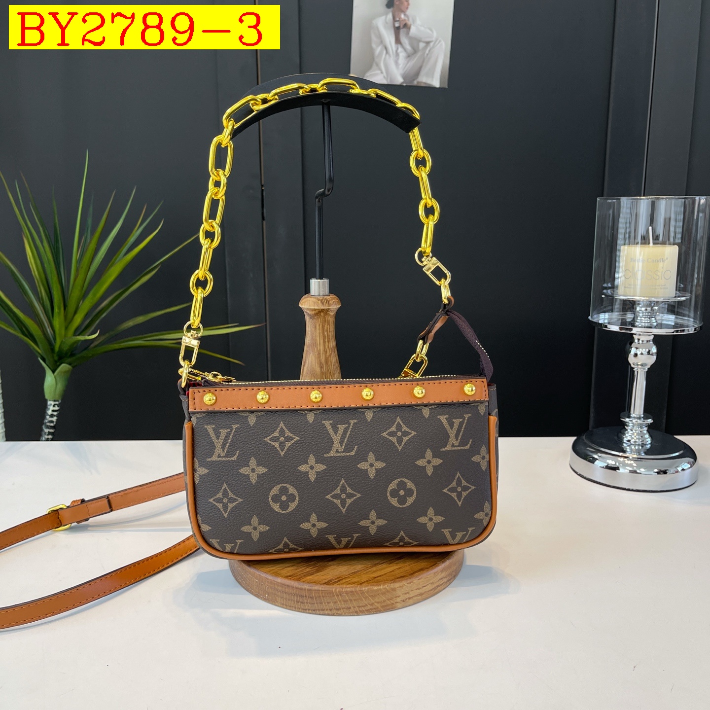 26$ LV 680125 Shoulder bag size 22x12x4 cm 7828 BY2789 gallery