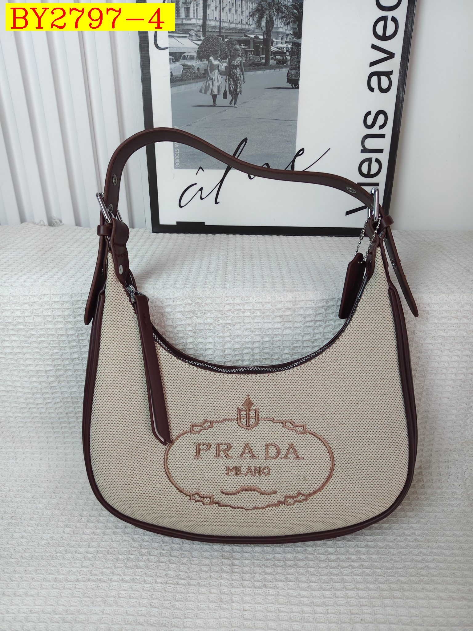 26$ PRADA 2578 Shoulder bag size 27x26x6 cm 2942 BY2797 gallery
