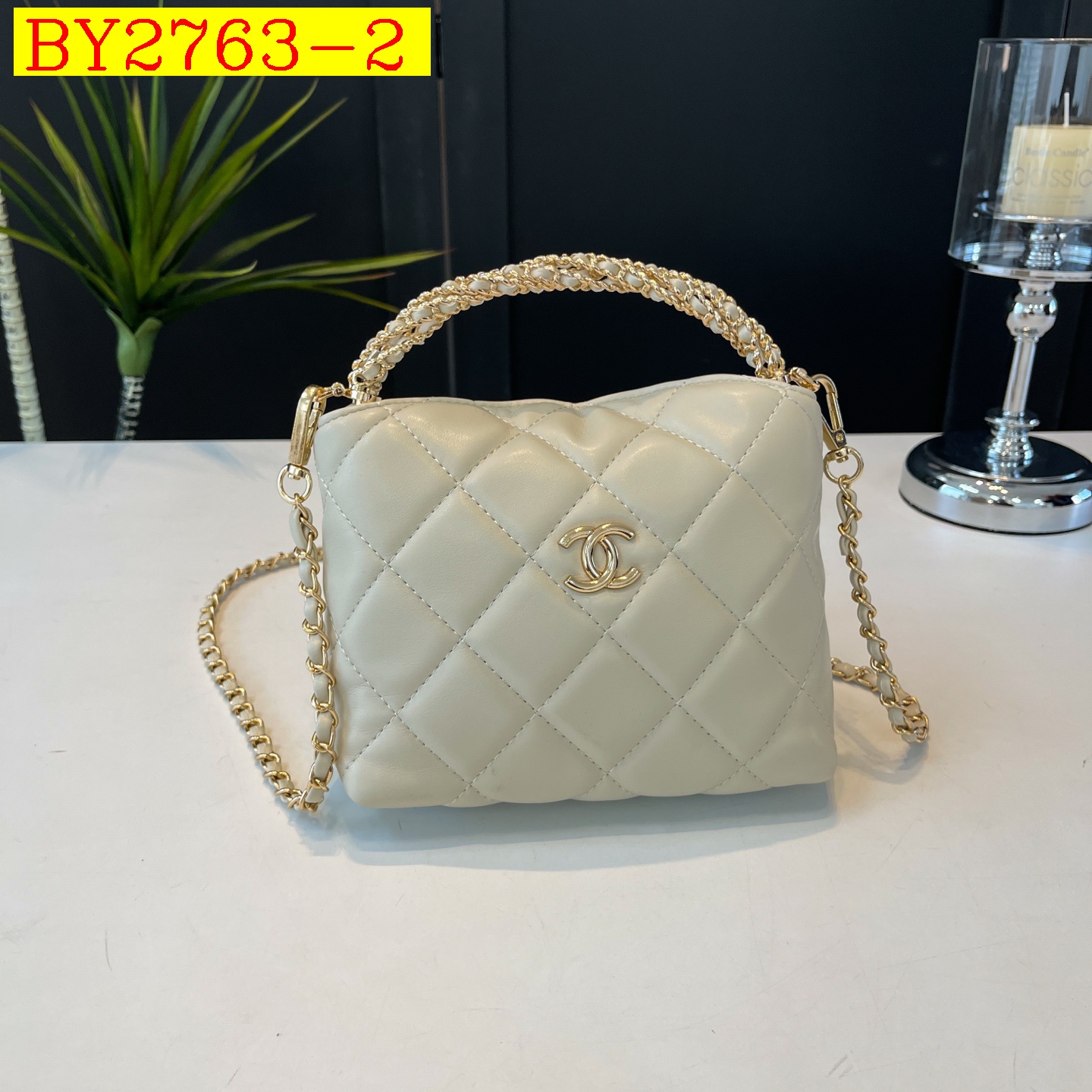 27$ CHANEL 78807 Shoulder bag size 20x15x7 cm 4904 BY2763 gallery