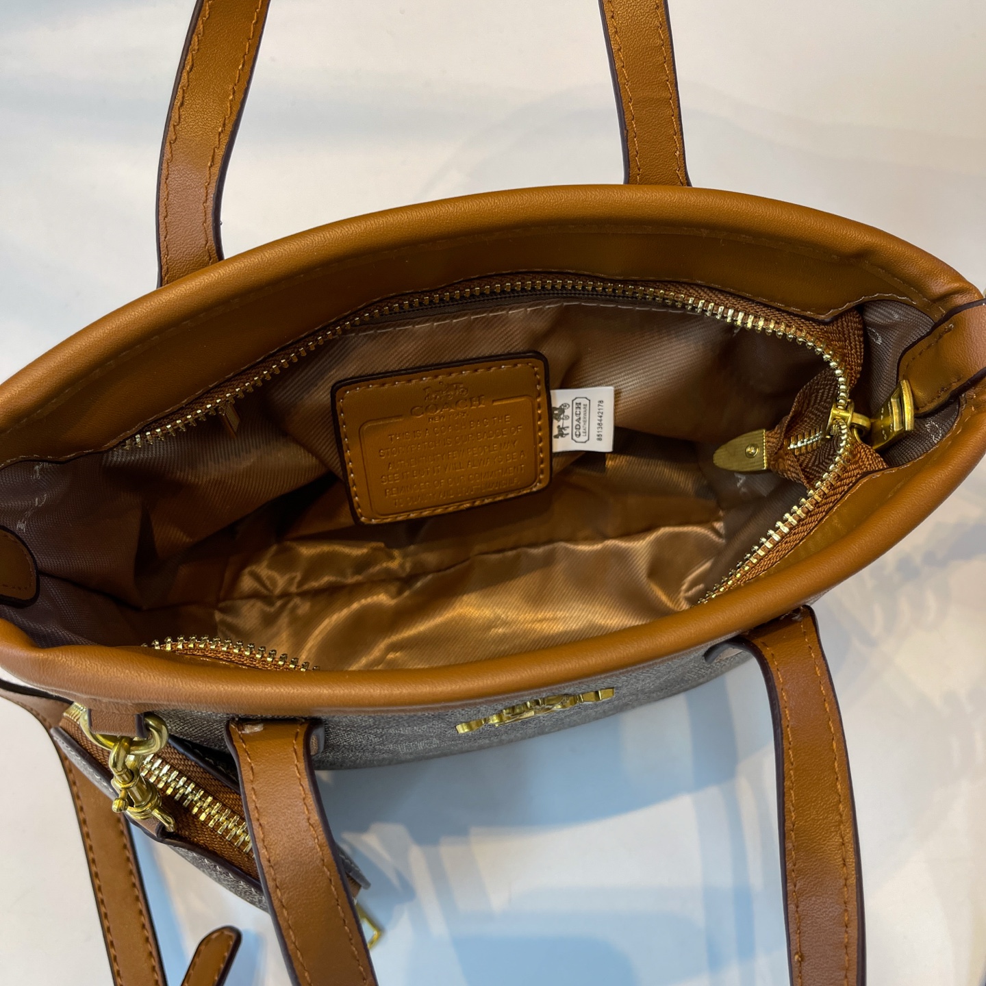 27$ COACH 501 Tote bag size 24X16X10 cm 6932 BY2861 gallery