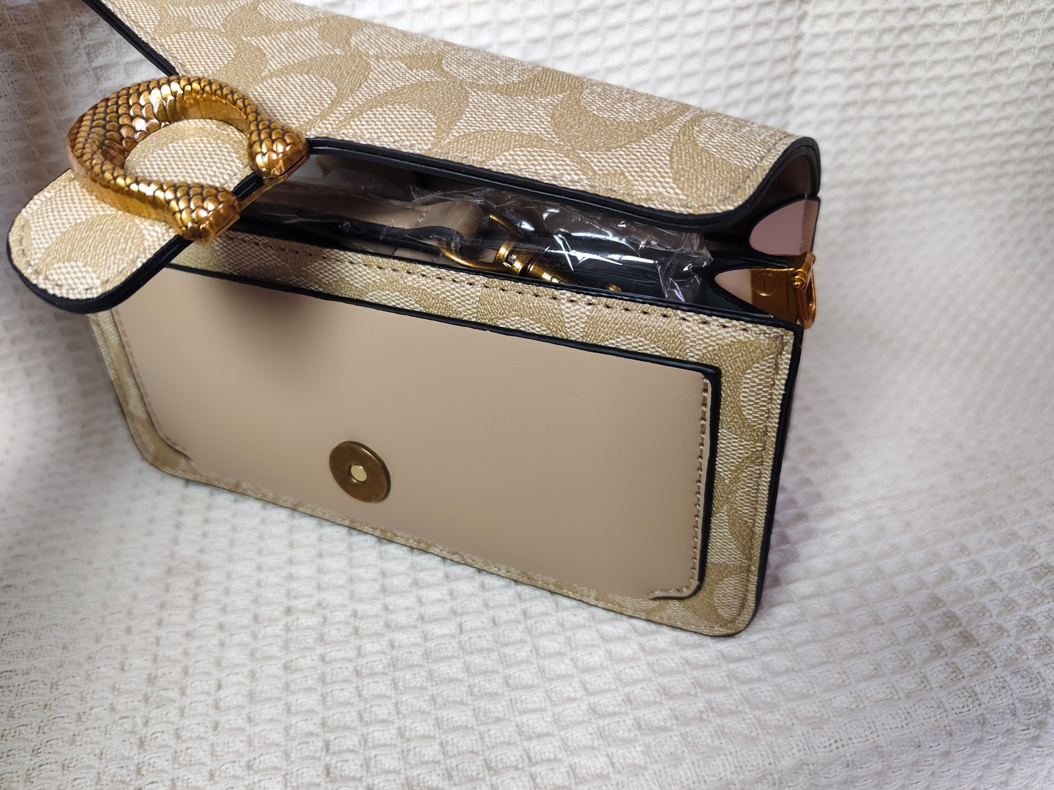 27$ COACH 68008 Shoulder bag size 20x10x8 cm 9950 BY2777 gallery