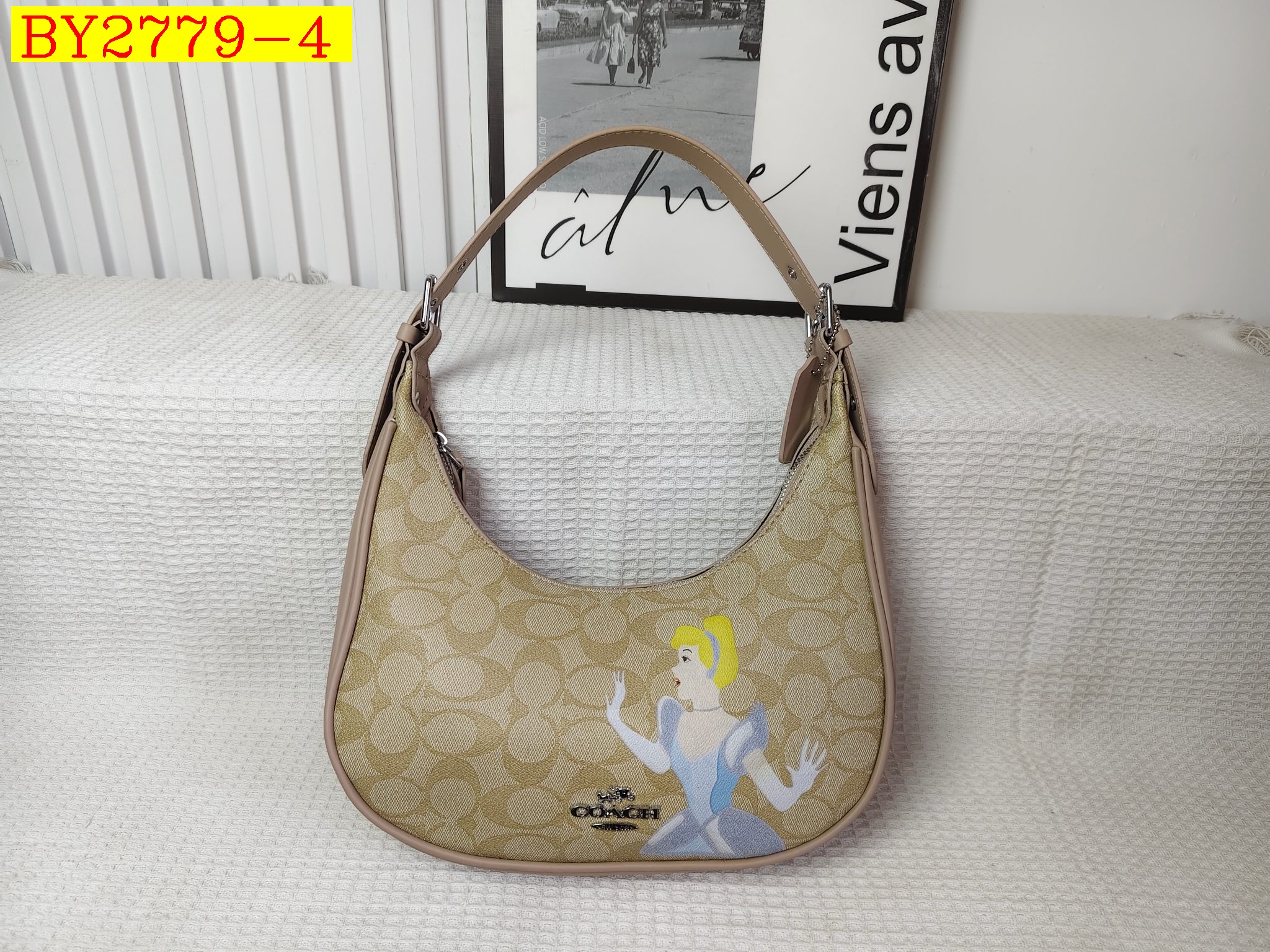 27$ COACH 9128 Shoulder bag size 27x25x7 cm 0962 BY2779 gallery
