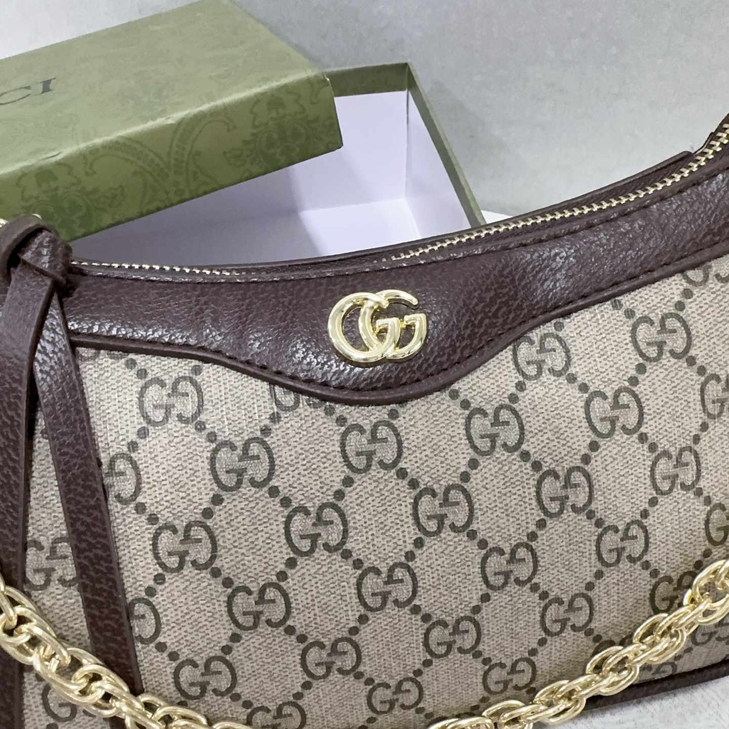 27$ GUCCI 064 Shoulder bag size 26x15x6 cm 3828 BY2973 gallery