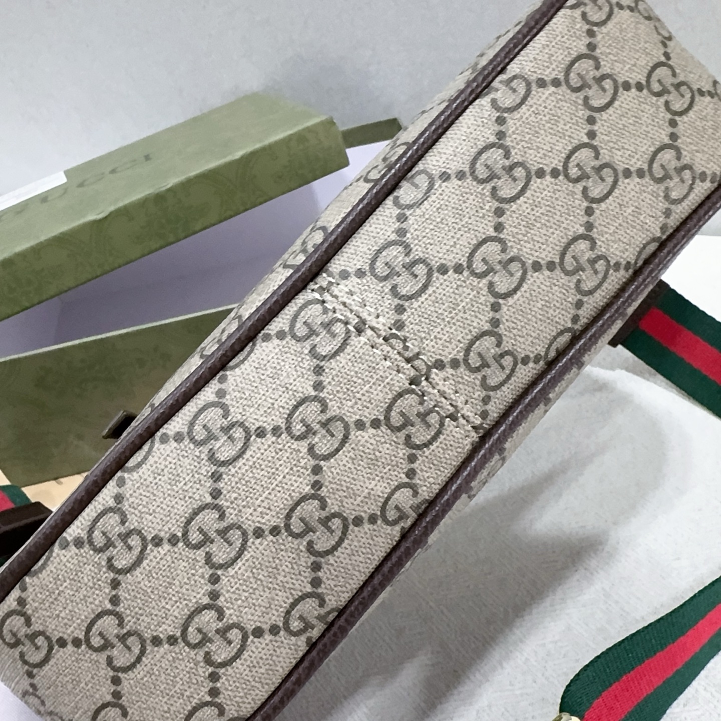 27$ GUCCI 064 Shoulder bag size 26x15x6 cm 3828 BY2973 gallery