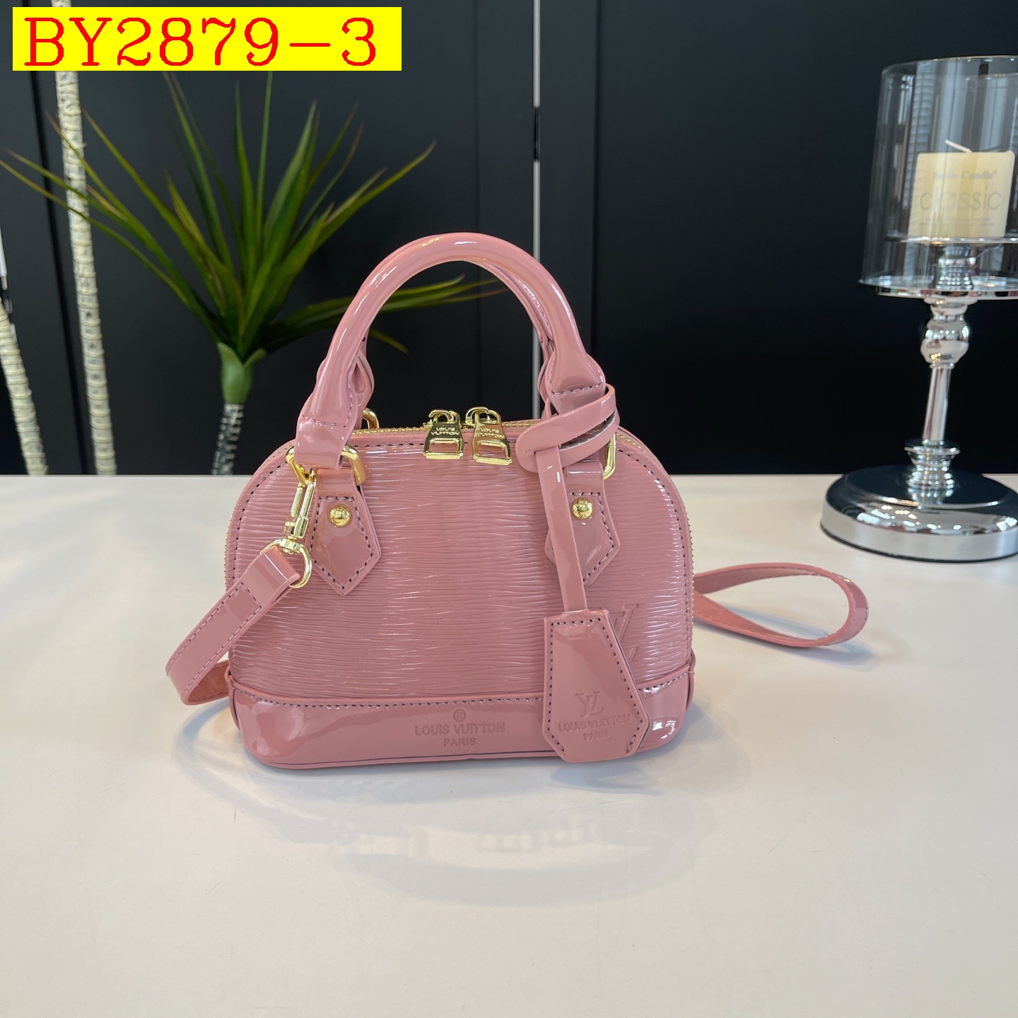 27$ LV 5702 Shoulder bag size 18X12X9 cm 0898 BY2879 gallery