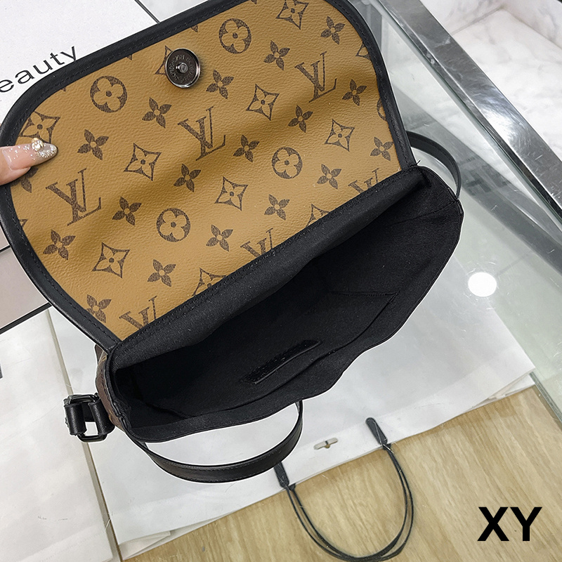 27$ LV 8332 Shoulder bag size 20x17x5 cm 2970 BR1806 gallery
