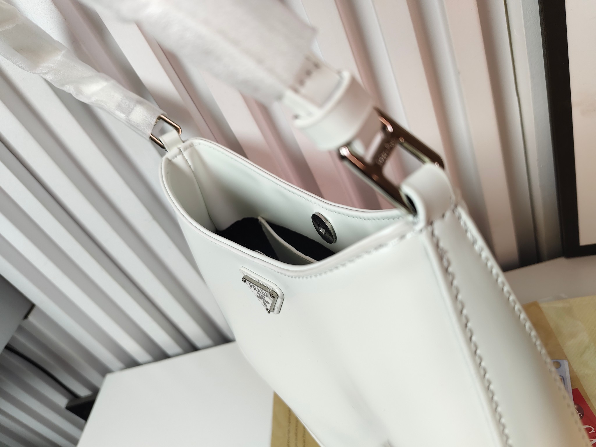 27$ PRADA 8801 Shoulder bag size 27x21x5 cm 7904 BY2927 gallery