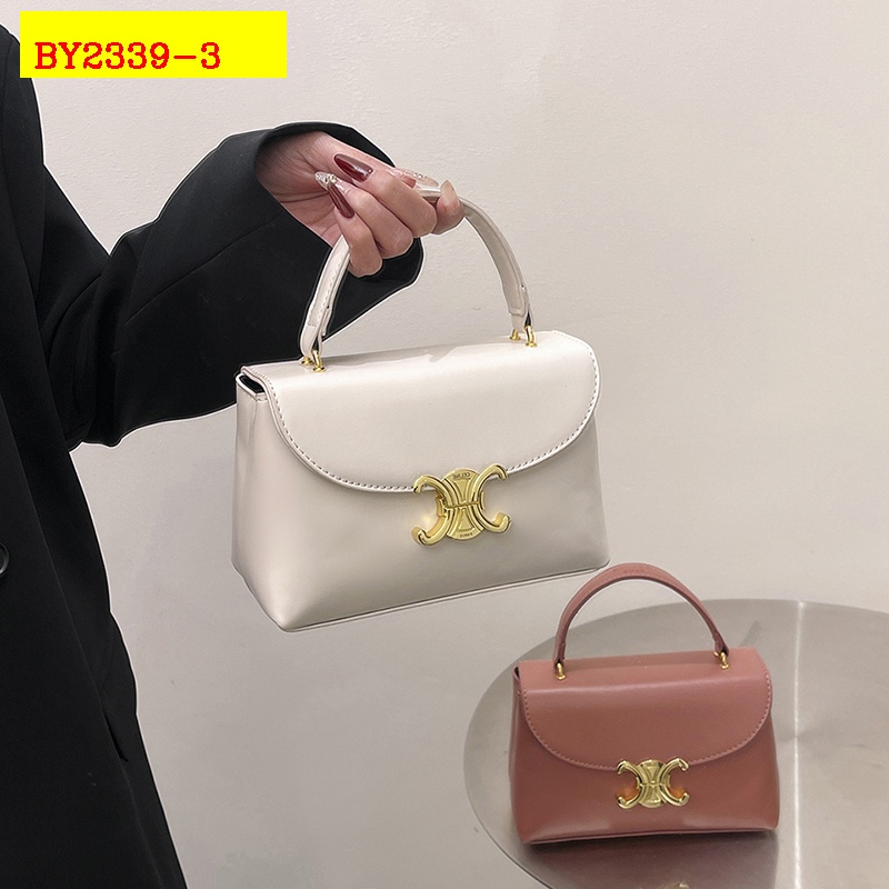 27$ dh CELINE 131 Shoulder bag size 21X14X9 cm 90584612970 BY2339 gallery