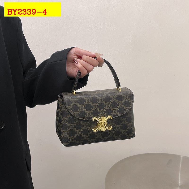 27$ dh CELINE 131 Shoulder bag size 21X14X9 cm 90584612970 BY2339 gallery