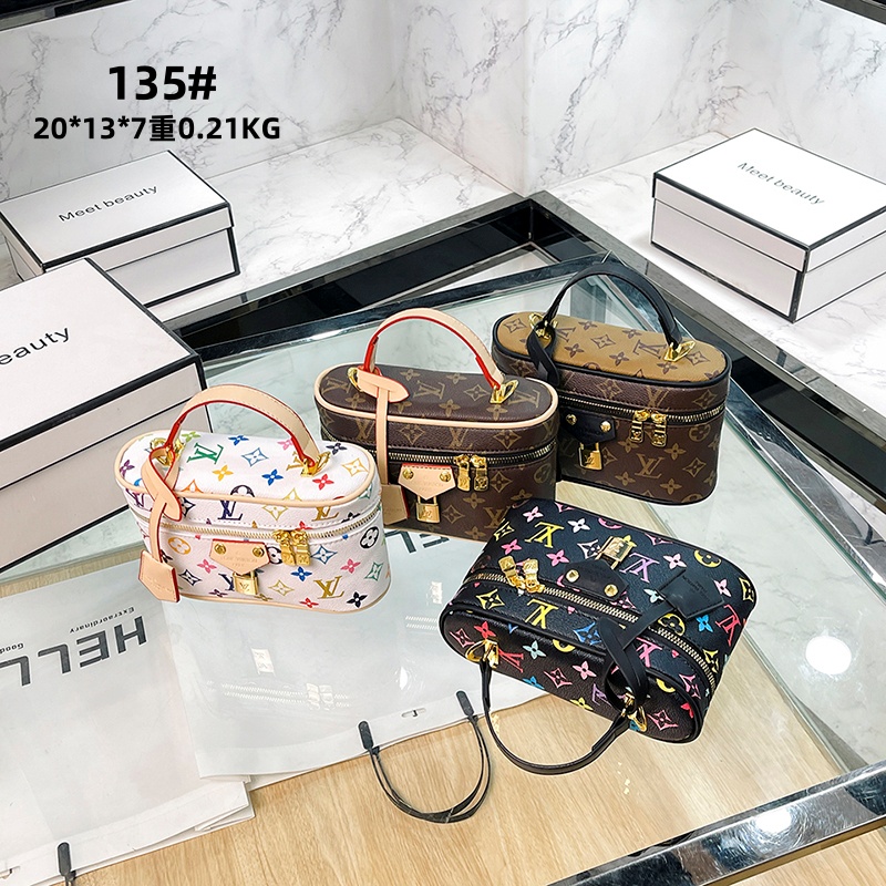 27$ dh LV 135 Shoulder bag size 20X13X7 cm 90586012971 BY2419 gallery