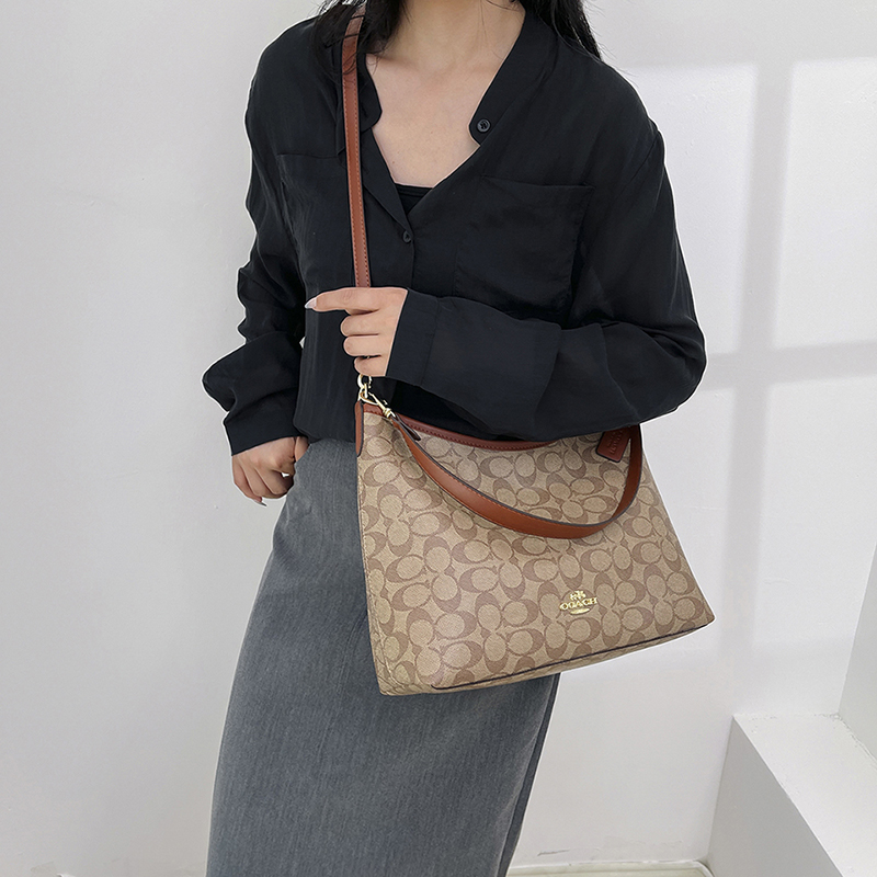 27$ new_dh COACH 958 SIZE 32X25X12 CM 50491012769 ZY4B277 gallery