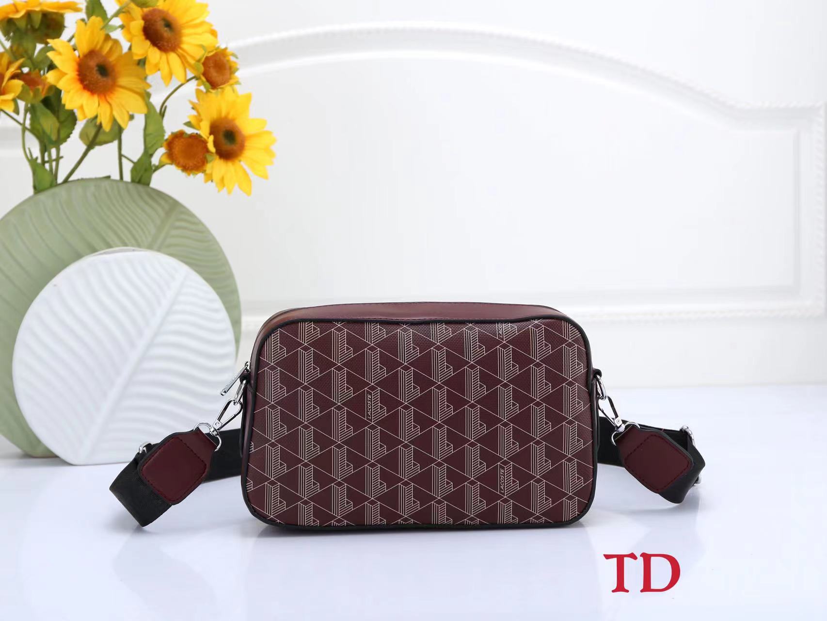 27$ new_dh LACOSTE_2667 SIZE 25X7X15 CM 60294012864 XR3B160 gallery
