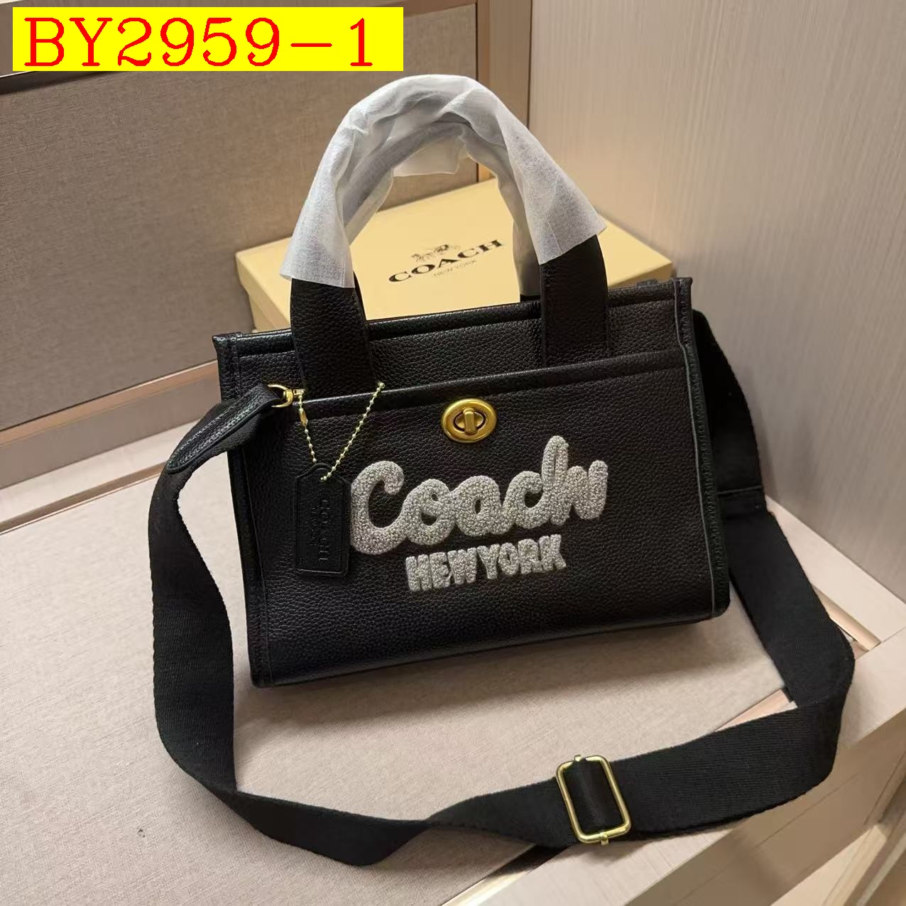 28$ COACH C3817 Shoulder bag size 25x17x9 cm 5980 BY2959 gallery
