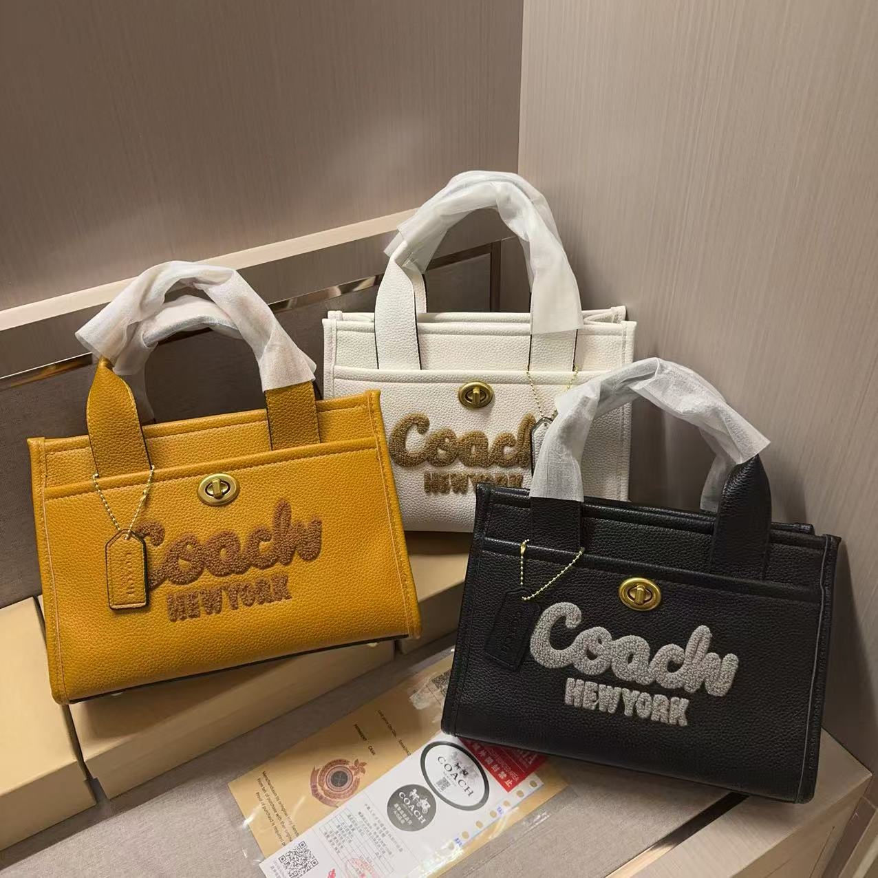 28$ COACH C3817 Shoulder bag size 25x17x9 cm 5980 BY2959 gallery