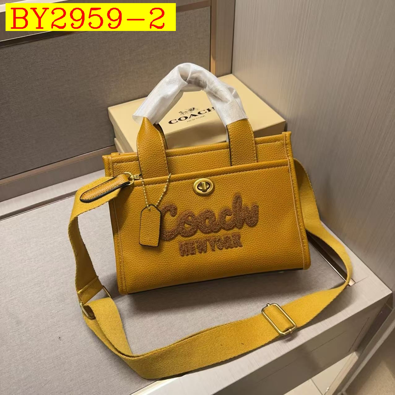 28$ COACH C3817 Shoulder bag size 25x17x9 cm 5980 BY2959 gallery