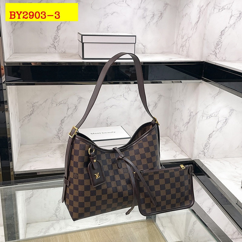 28$ LV 138 Shoulder bag size 30x23x12 cm 414030 BY2903 gallery