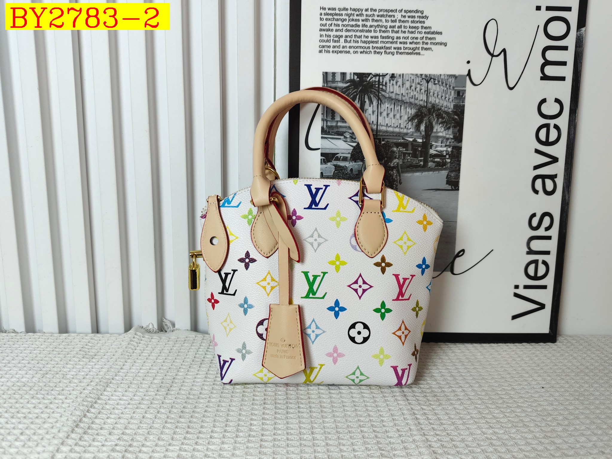 28$ LV 2509 Shoulder bag size 22x18x8 cm 7996 BY2783 gallery