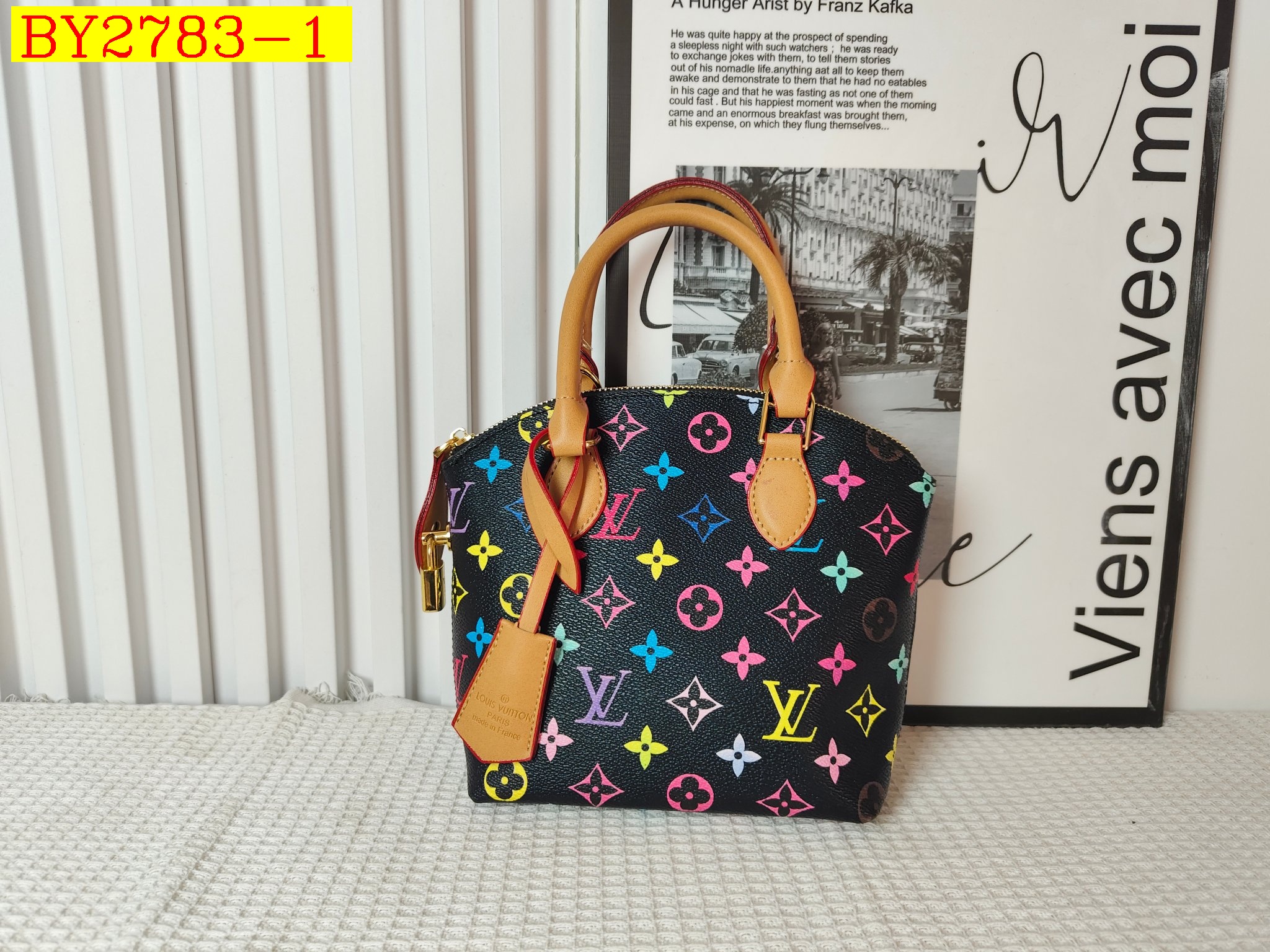 28$ LV 2509 Shoulder bag size 22x18x8 cm 7996 BY2783 gallery