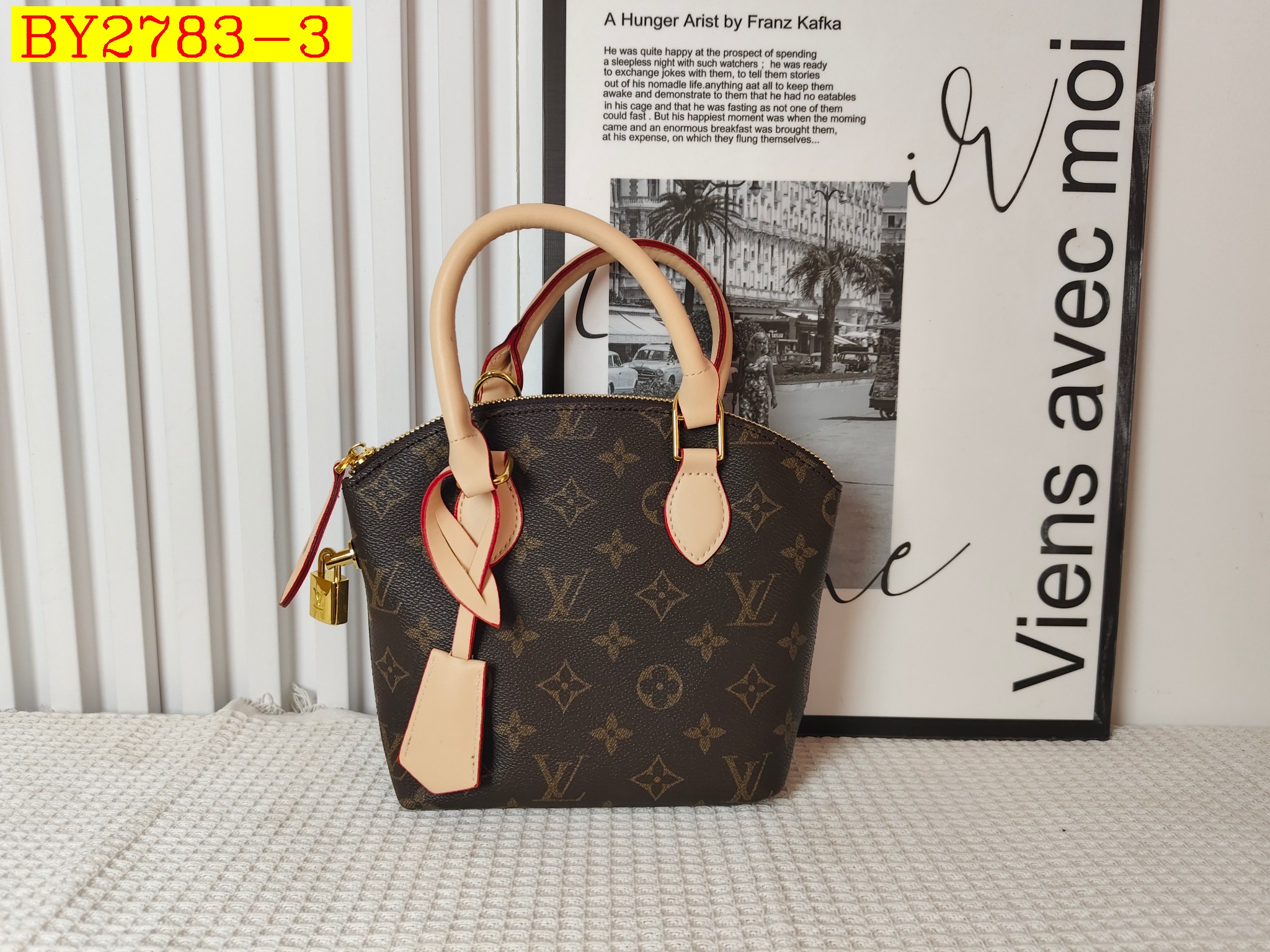 28$ LV 2509 Shoulder bag size 22x18x8 cm 7996 BY2783 gallery