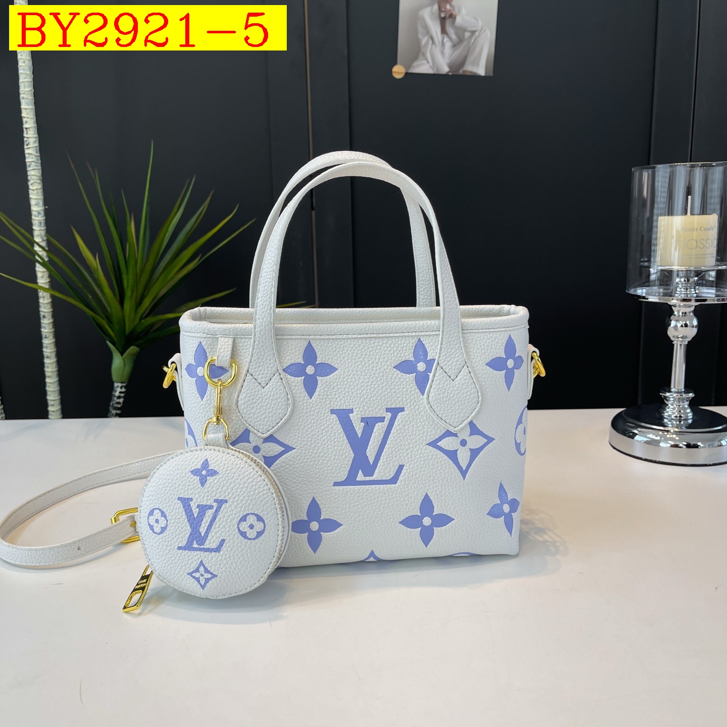 28$ LV F19 Tote bag size 25x17x11 cm 9938 BY2921 gallery