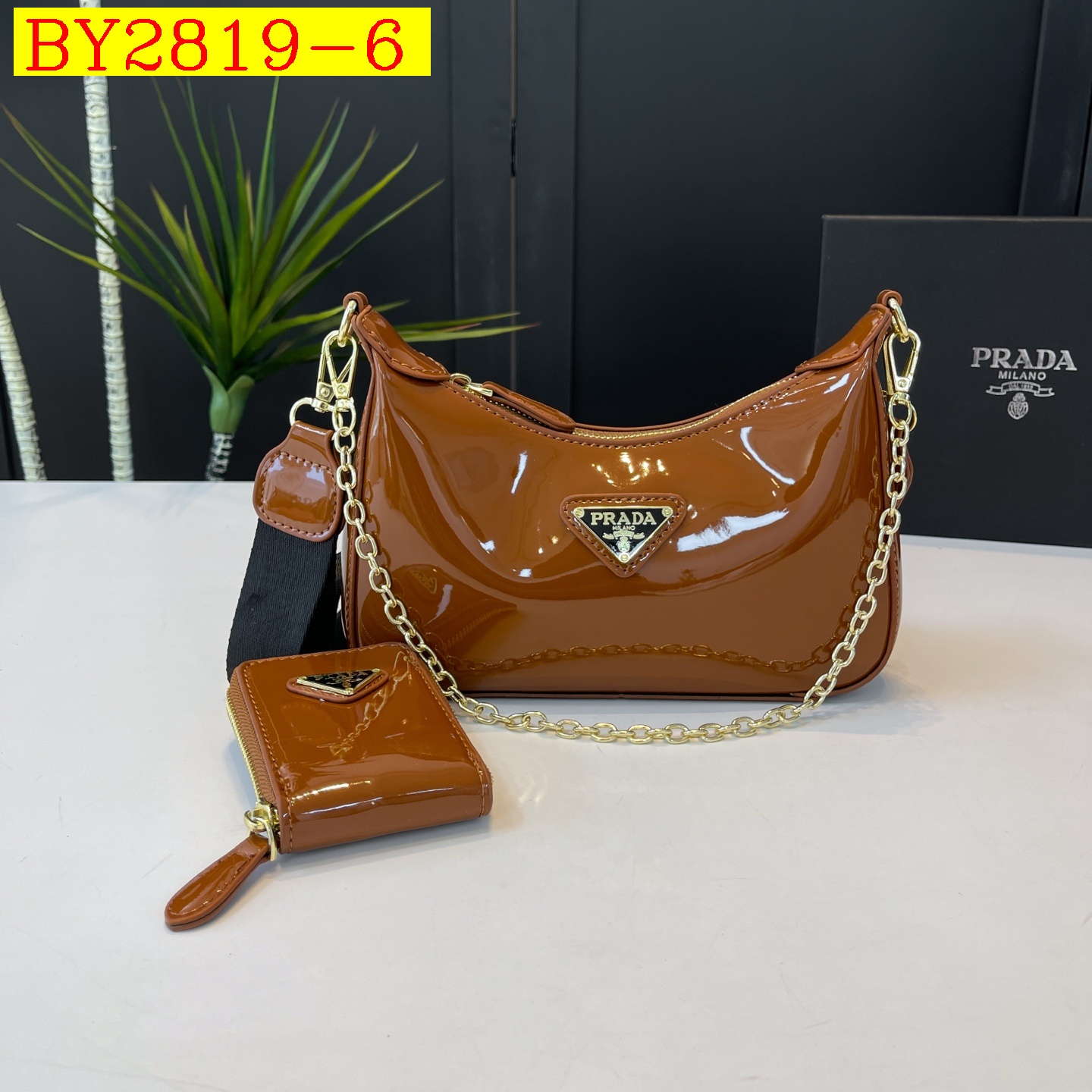 28$ PRADA 9556 Shoulder bag size 23X15X6 cm 417016 BY2819 gallery
