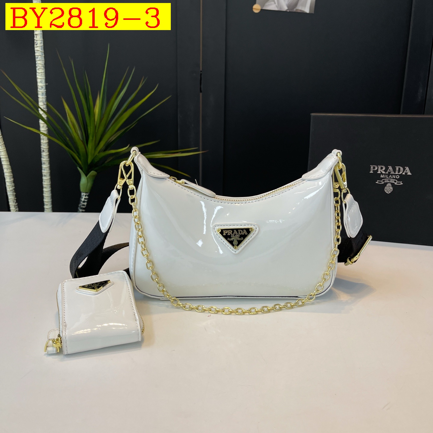 28$ PRADA 9556 Shoulder bag size 23X15X6 cm 417016 BY2819 gallery