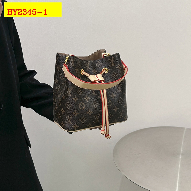 28$ dh LV 118 Shoulder bag size 21X20X13 cm 60583212983 BY2345 gallery