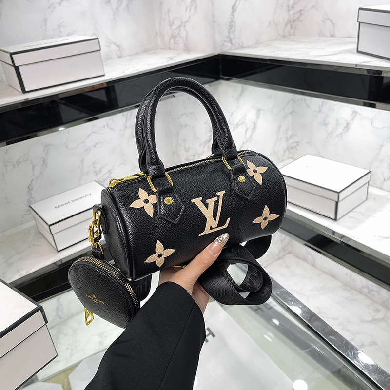 28$ dh LV 120 Shoulder bag size 20X10X10 cm 50481612985 BY2349 gallery