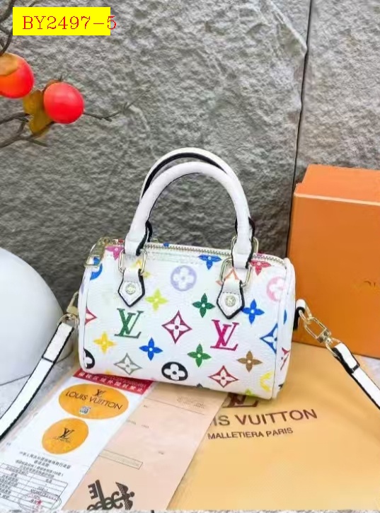 28$ dh LV 132 Shoulder bag size 16X10X11 cm 90581612985 BY2497 gallery