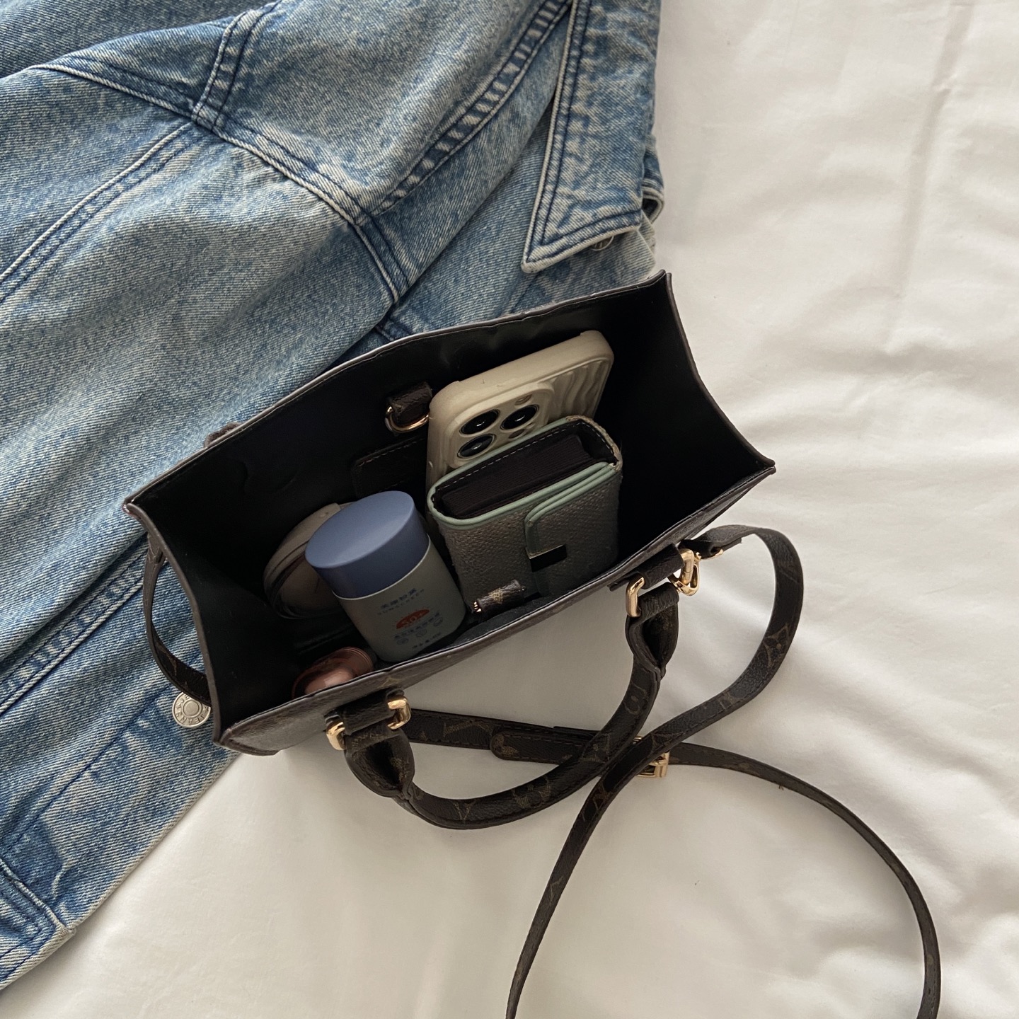 28$ dh LV Tote bag size 20X7X18 cm 50286012987 BY2387 gallery