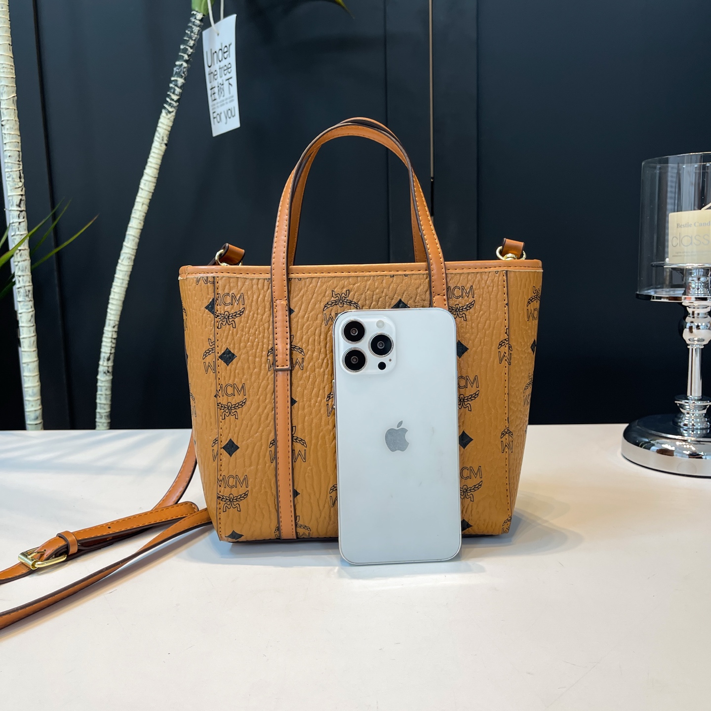 28$ dh MCM 68818 Tote bag size 19X20X9 cm 60384212988 BY2689 gallery
