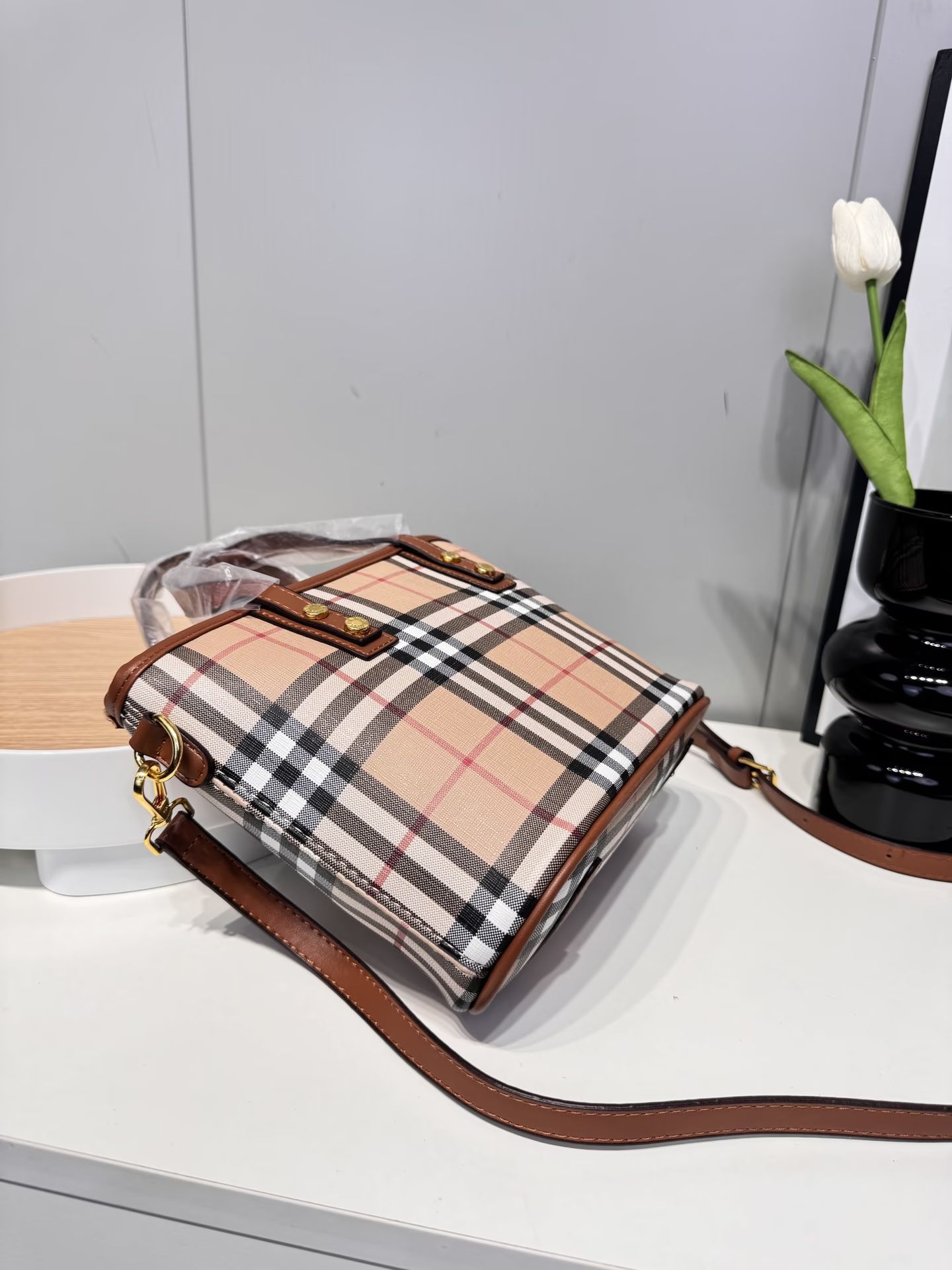 28$ new_dh BURBERRY 83858 SIZE 24X17X10 CM 70485612874 ZY3B375 gallery