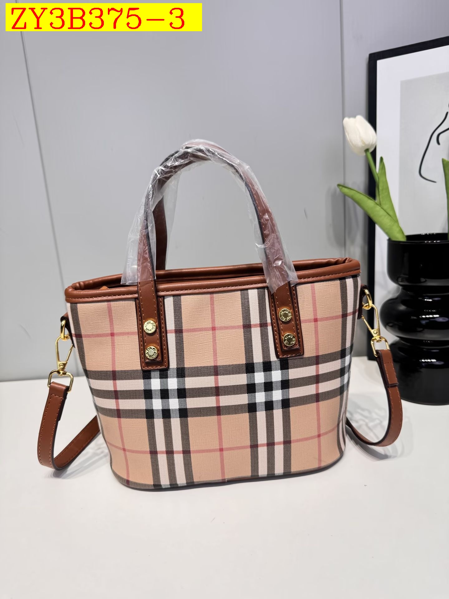 28$ new_dh BURBERRY 83858 SIZE 24X17X10 CM 70485612874 ZY3B375 gallery