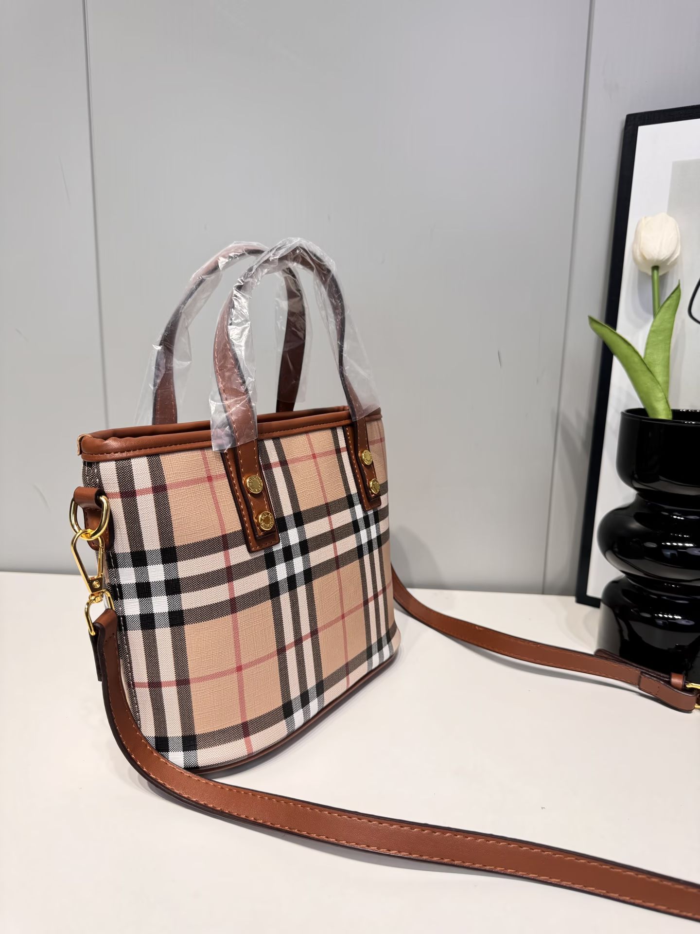 28$ new_dh BURBERRY 83858 SIZE 24X17X10 CM 70485612874 ZY3B375 gallery