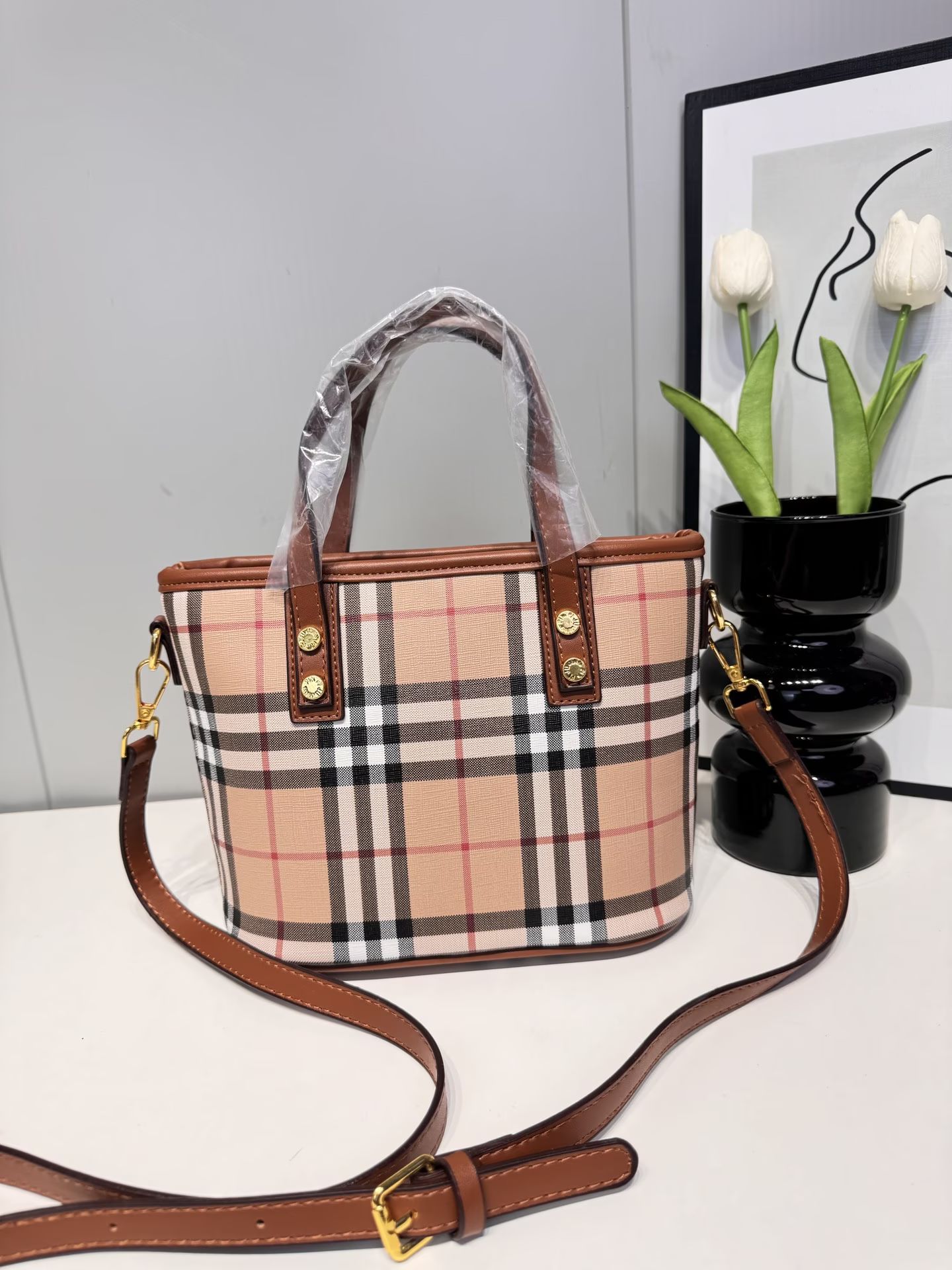 28$ new_dh BURBERRY 83858 SIZE 24X17X10 CM 70485612874 ZY3B375 gallery