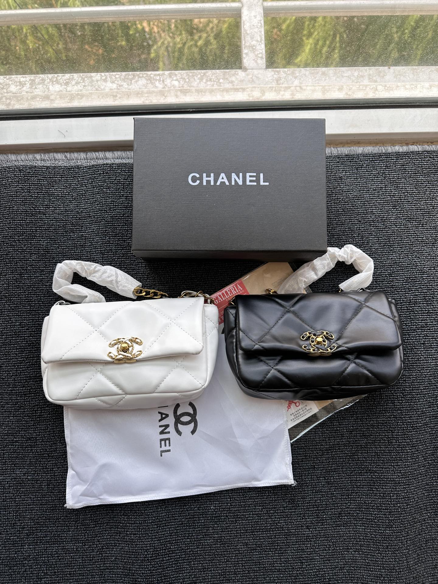 28$ new_dh CHANEL SIZE 21X13X7 CM 80594012874 ZY2B354 gallery