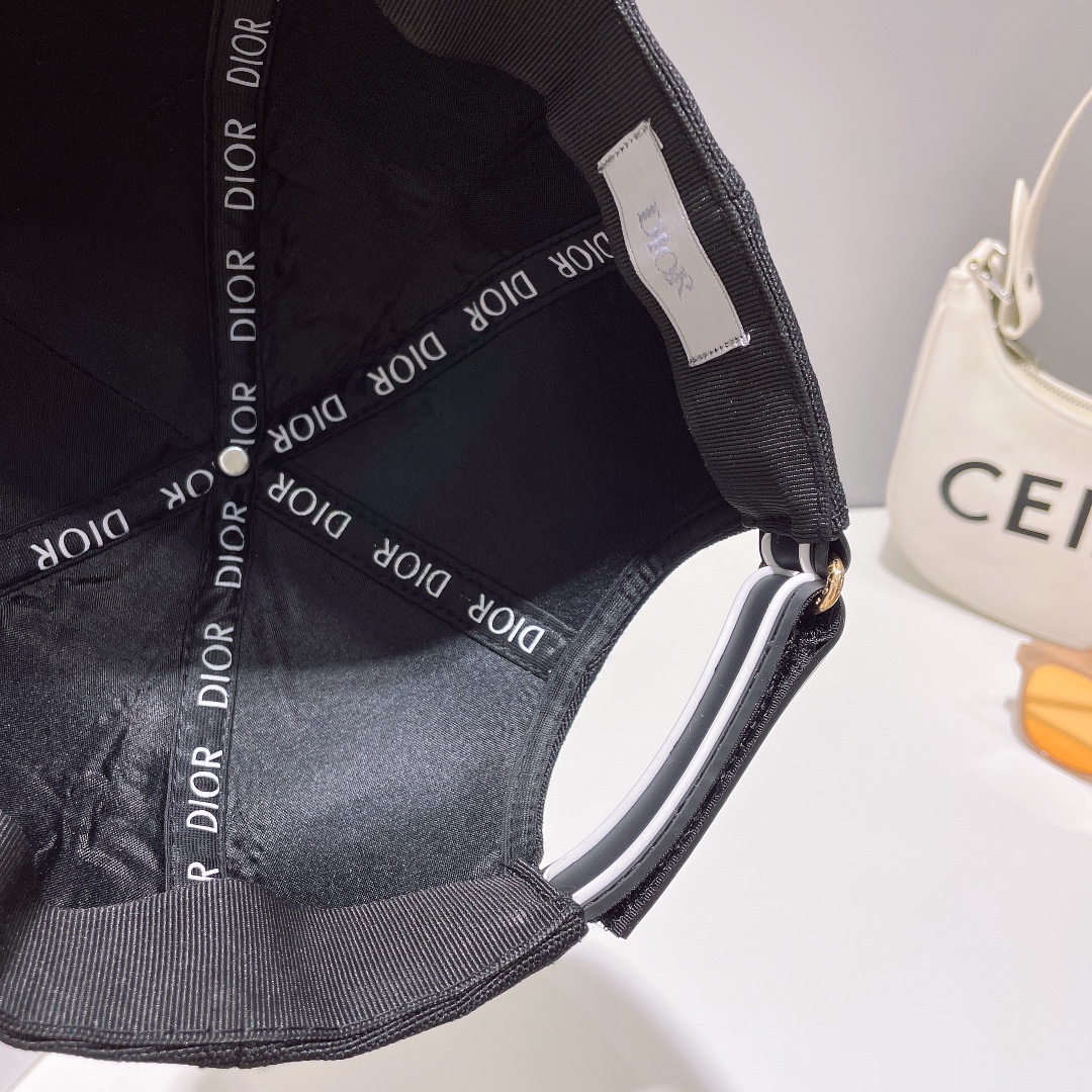28$ new_dh DIOR  41527012879 XR2B162 gallery