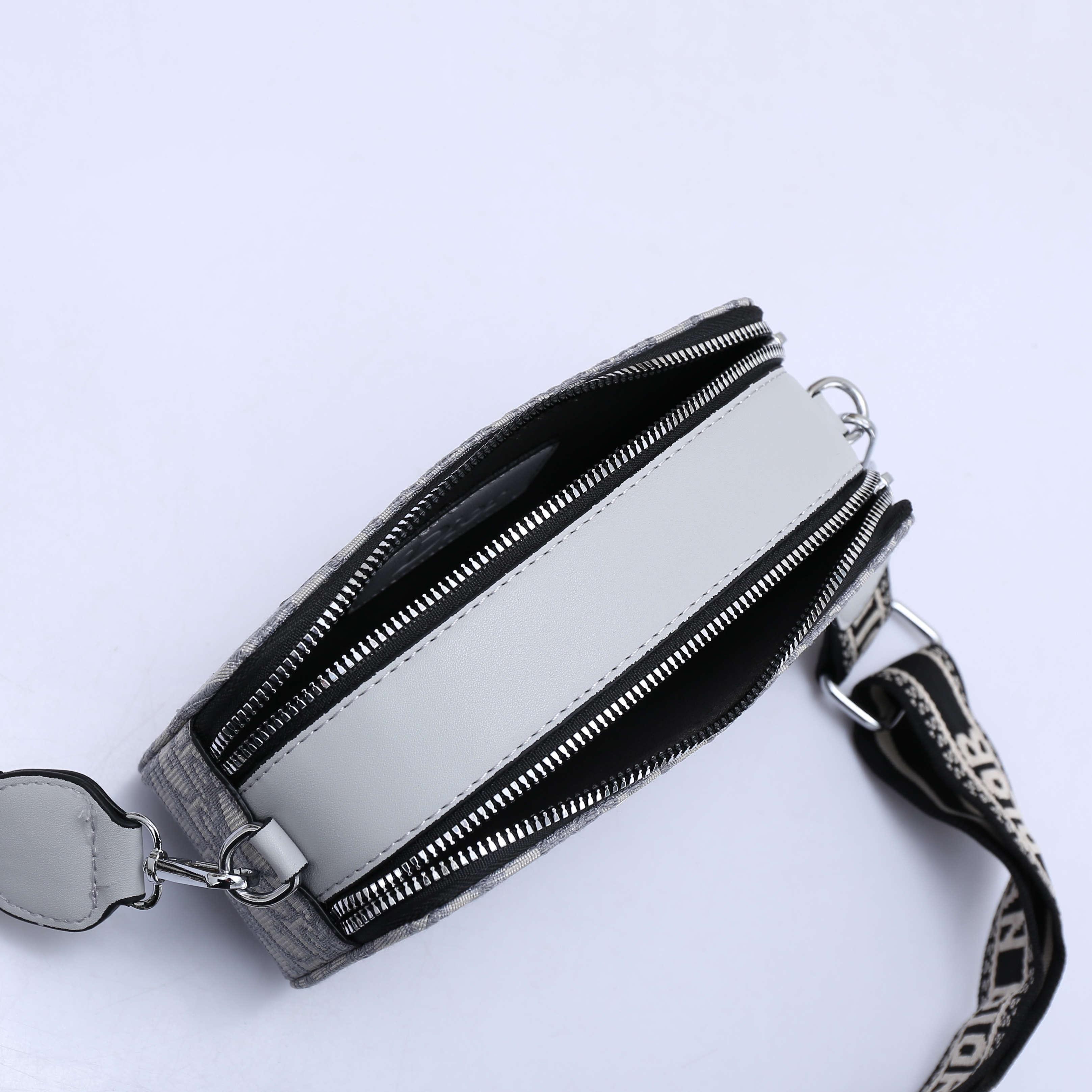 28$ new_dh DIOR_8841 SIZE 19X11X7 CM 81407012971 XR6B85 gallery