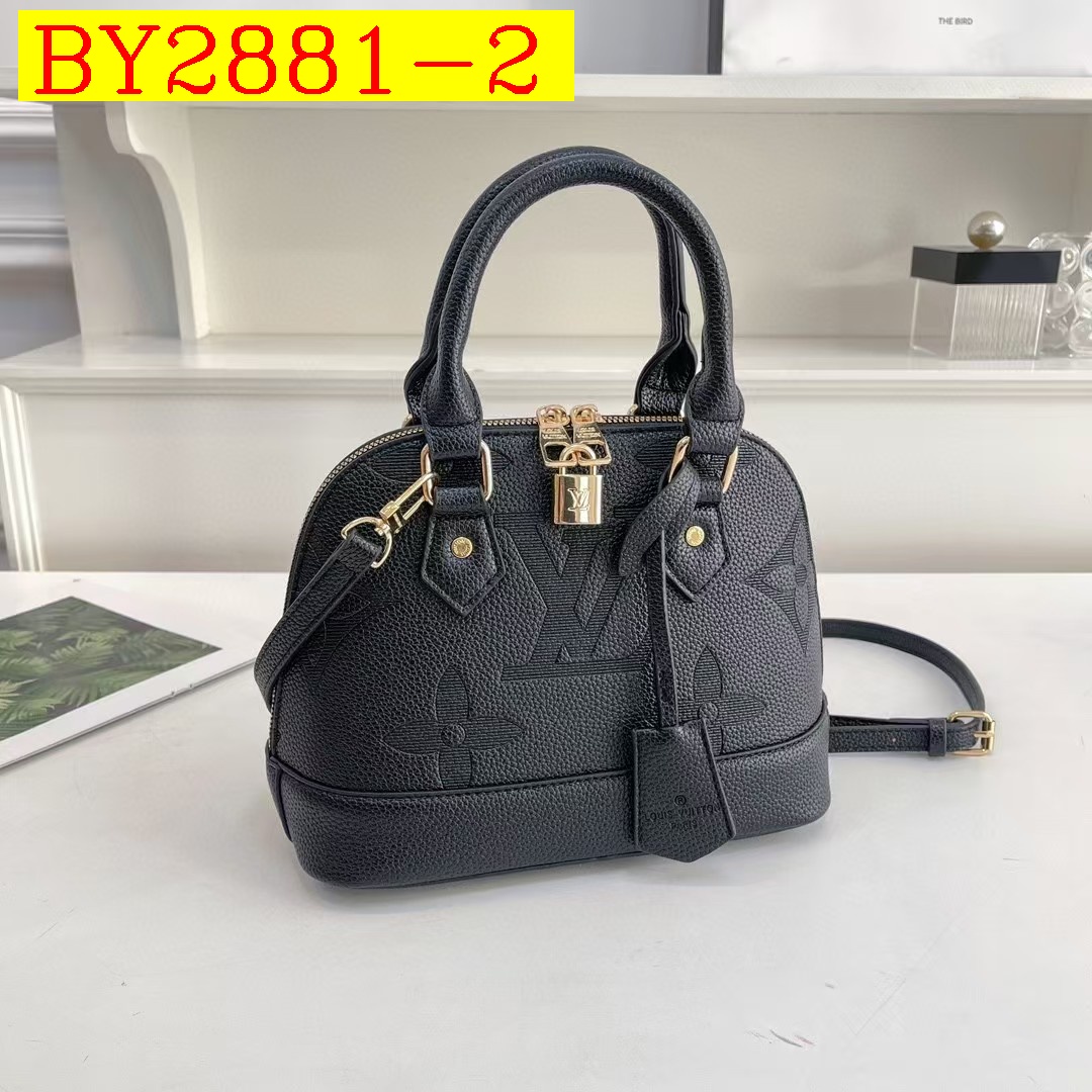 29$ LV 6603 Shoulder bag size 25X19X12 cm 8908 BY2881 gallery