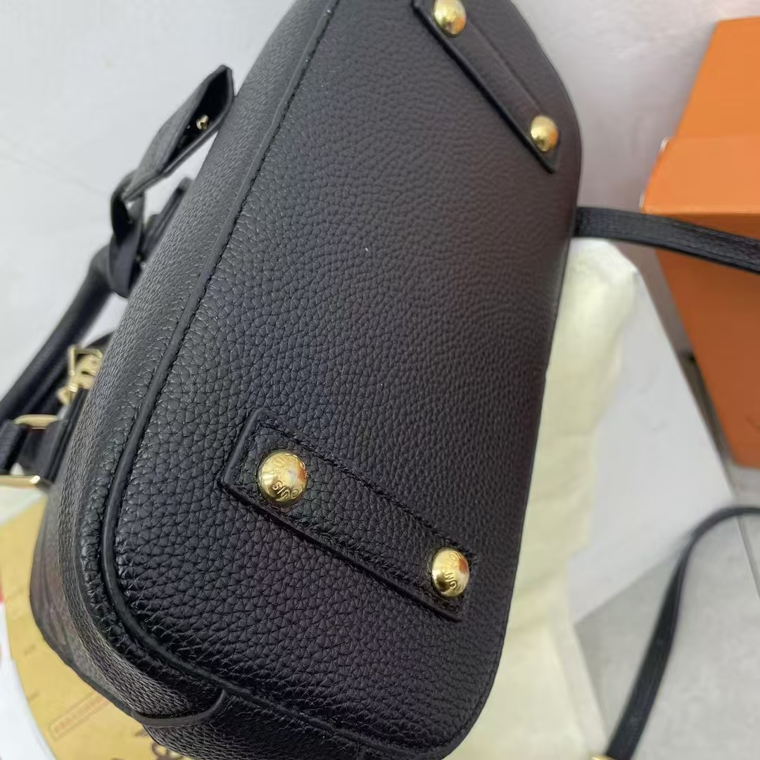 29$ LV 6603 Shoulder bag size 25X19X12 cm 8908 BY2881 gallery